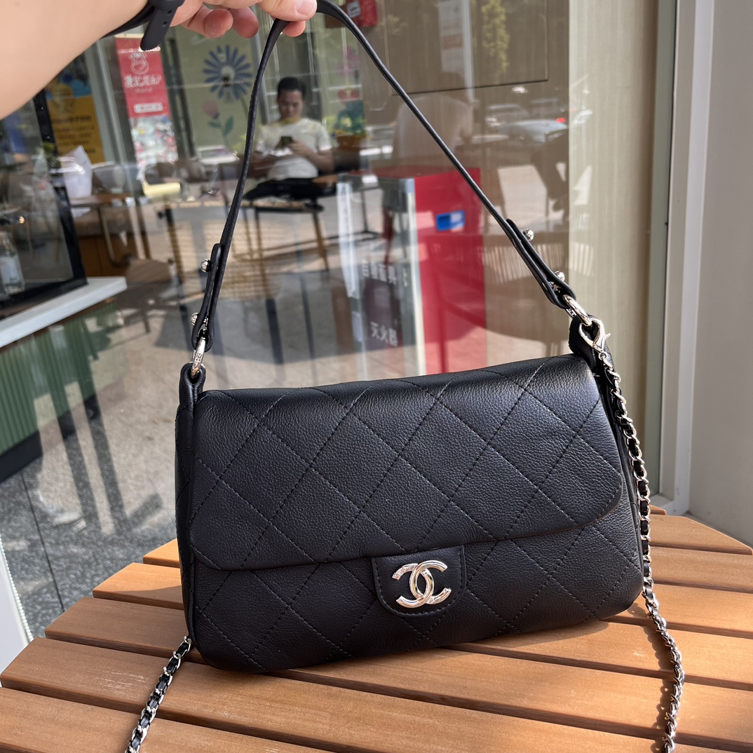 【シャネル】29*8*18CM