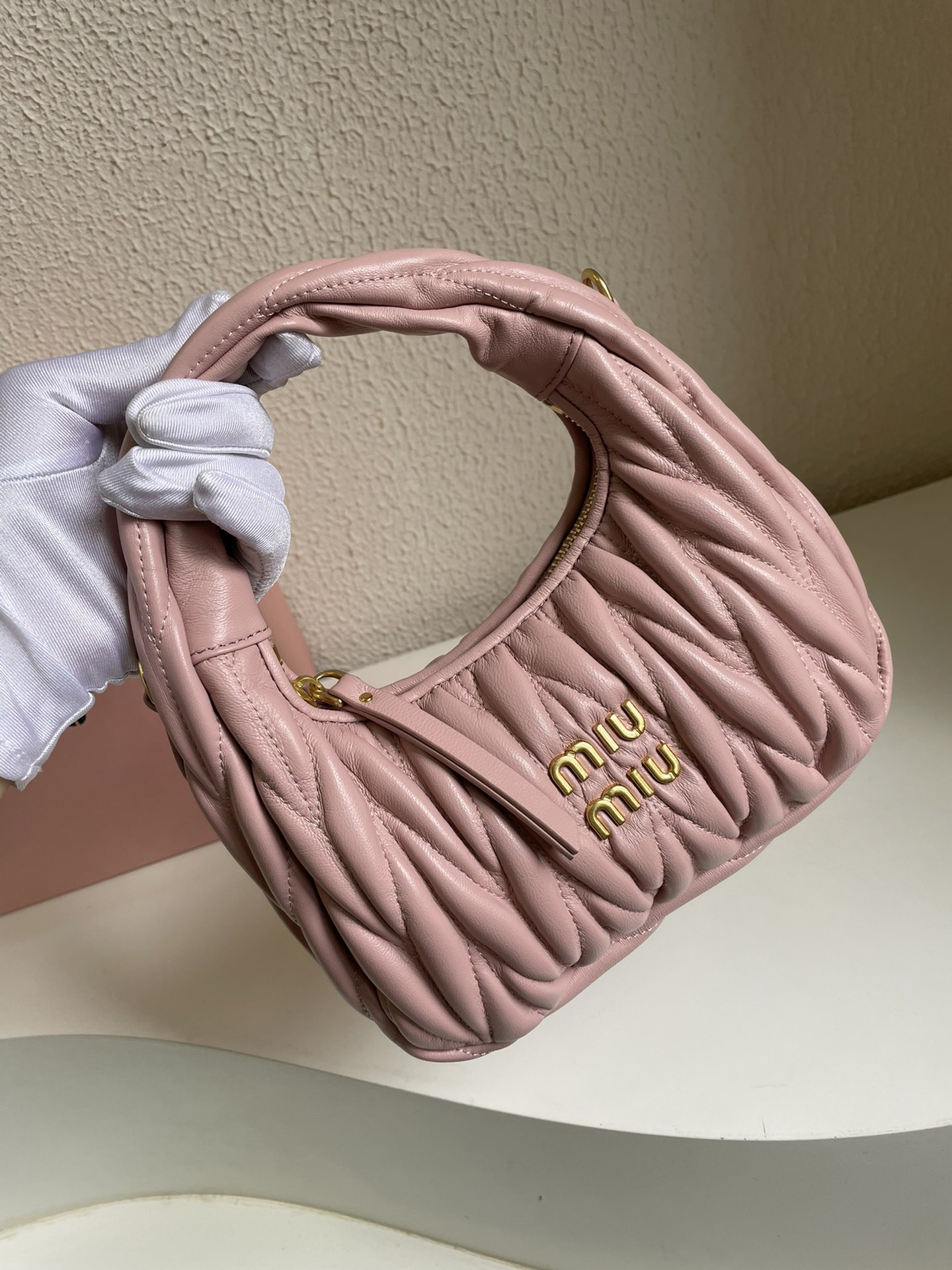 【MIUMIU】20×17×6cm