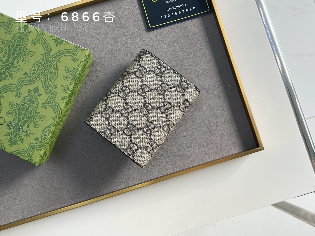【GUCCI】11.5x10x3CM