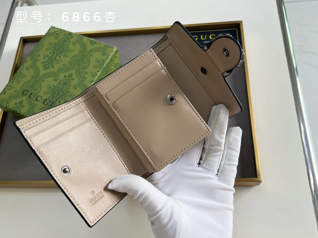 【GUCCI】11.5x10x3CM