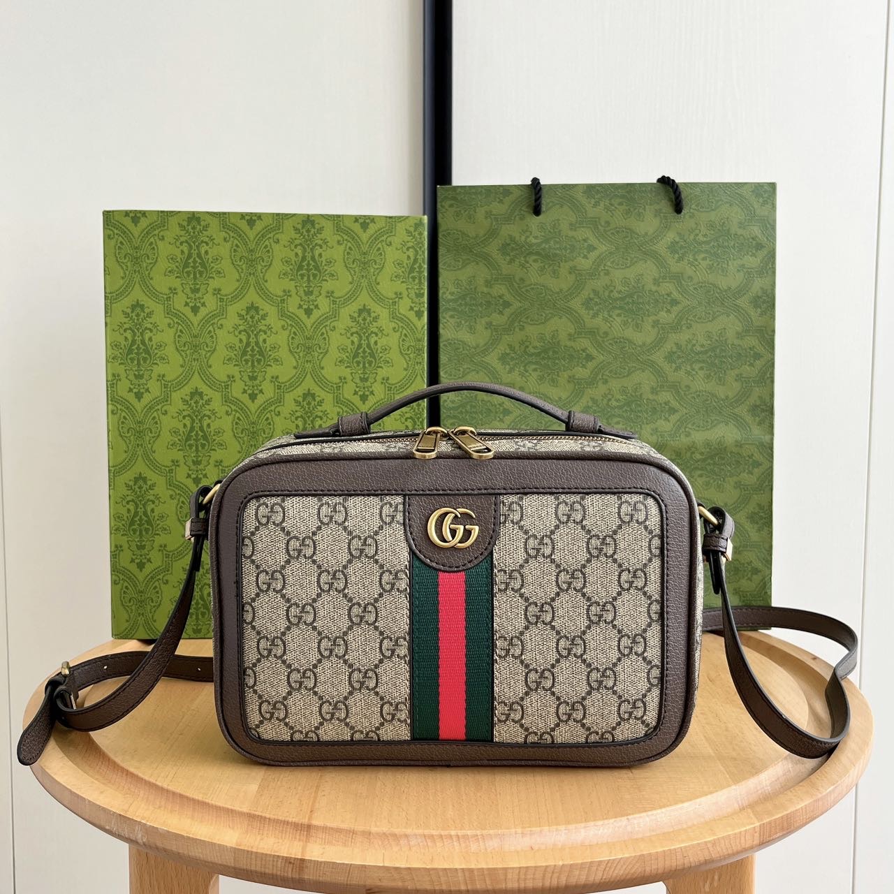 【GUCCI】24*16*7cm