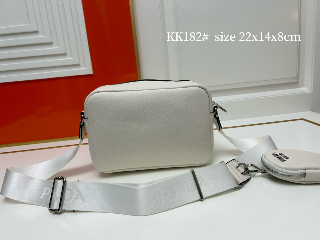 【PRADA】22*14*8CM