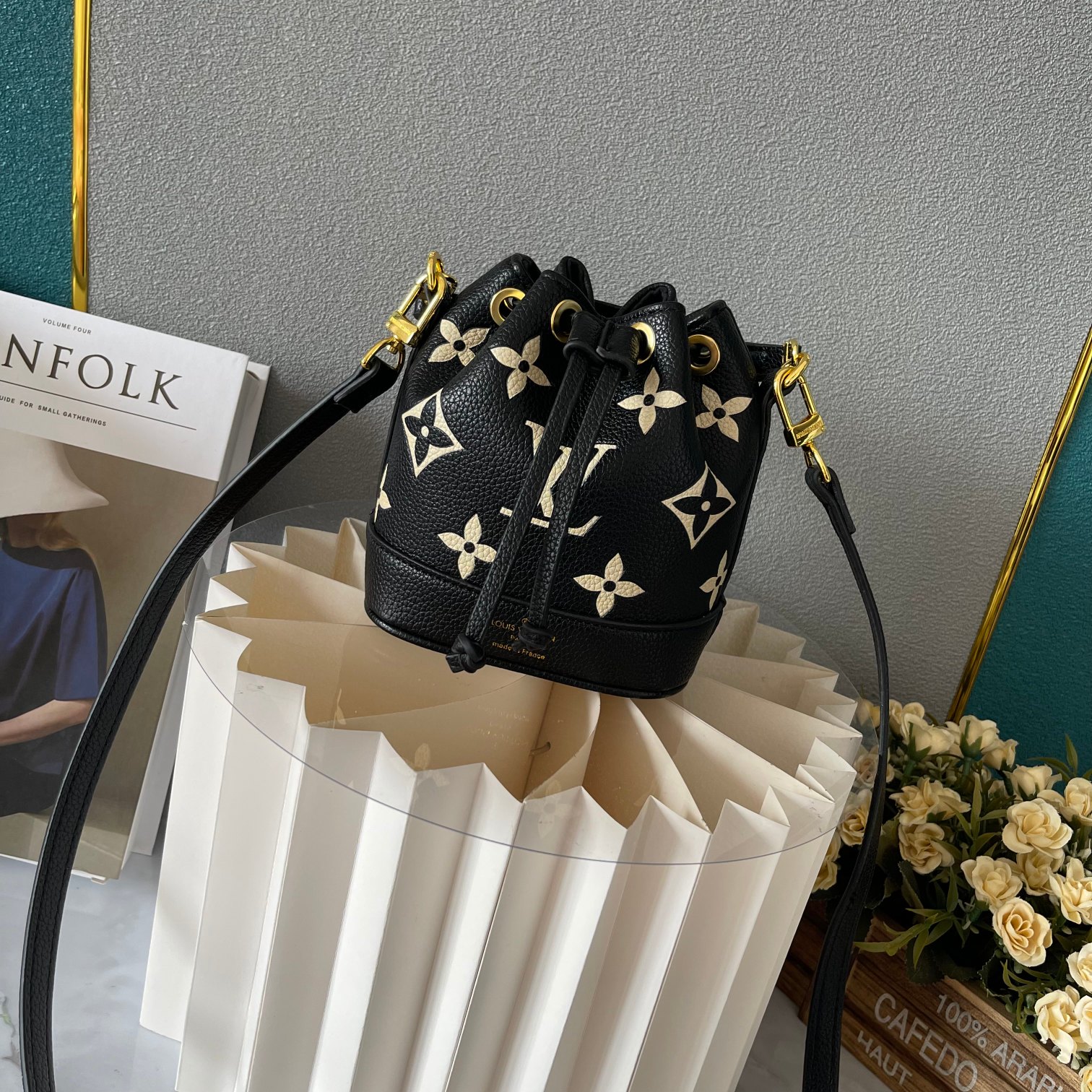 【LOUIS VUITTON】Nano Noé 13.0 x 16.0 x 10.0 CM