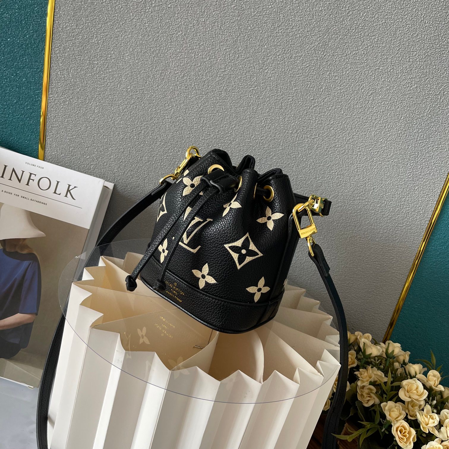 【LOUIS VUITTON】Nano Noé 13.0 x 16.0 x 10.0 CM