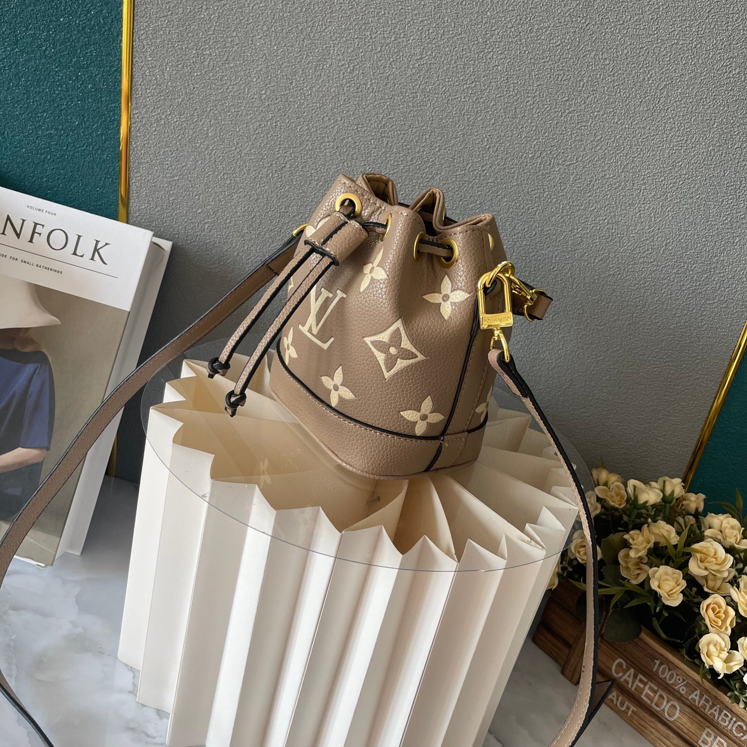 【LOUIS VUITTON】Nano Noé 13.0 x 16.0 x 10.0 CM