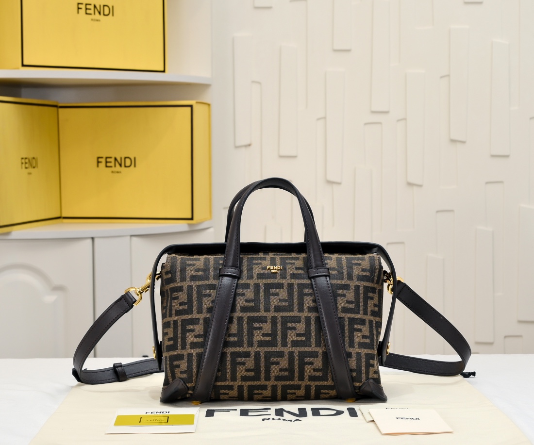 【Fendi】Boston 27.5×25.5×17.5CM