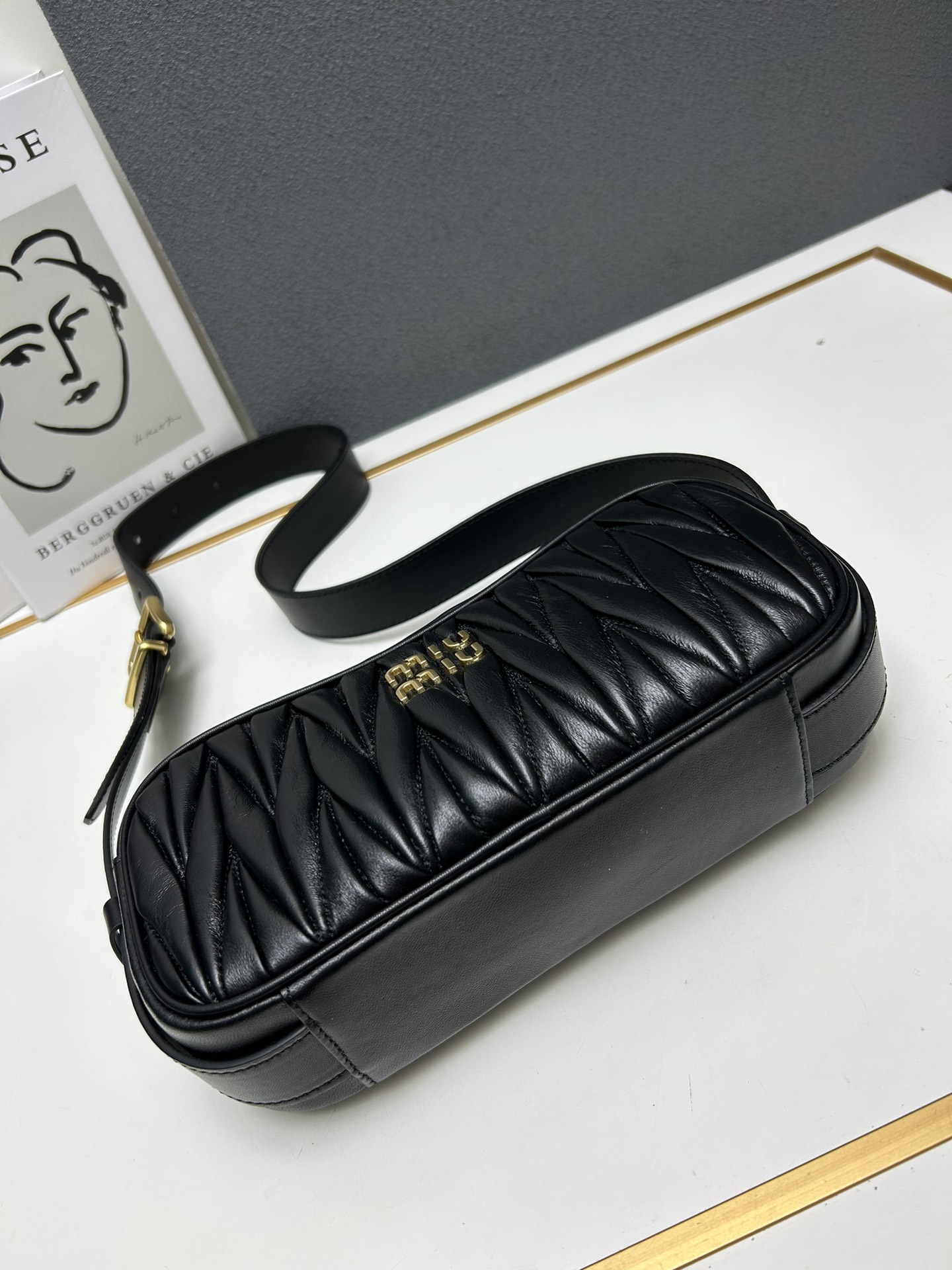 【MIUMIU】Matelasse  24×11.5×7cm