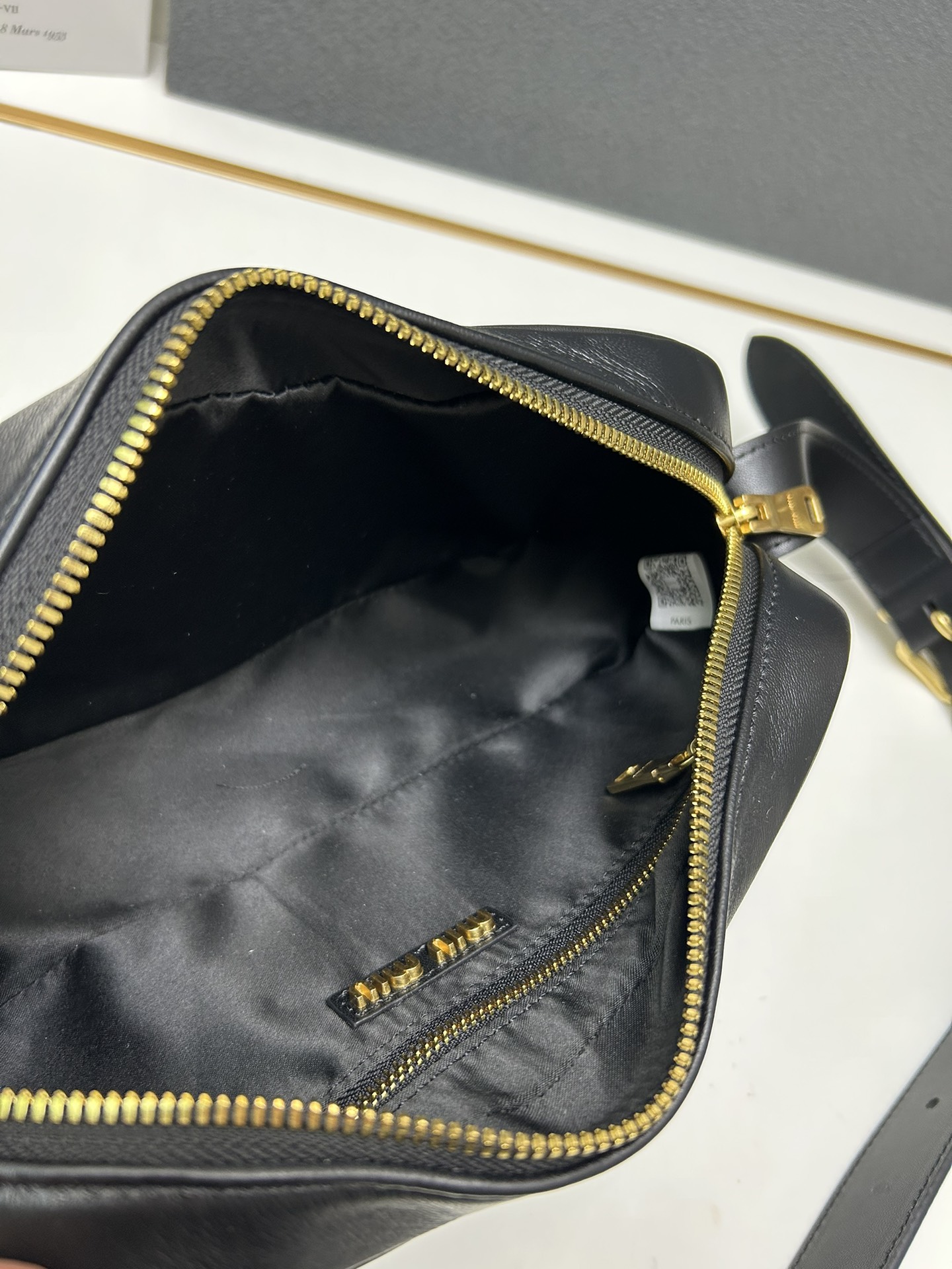 【MIUMIU】Matelasse  24×11.5×7cm