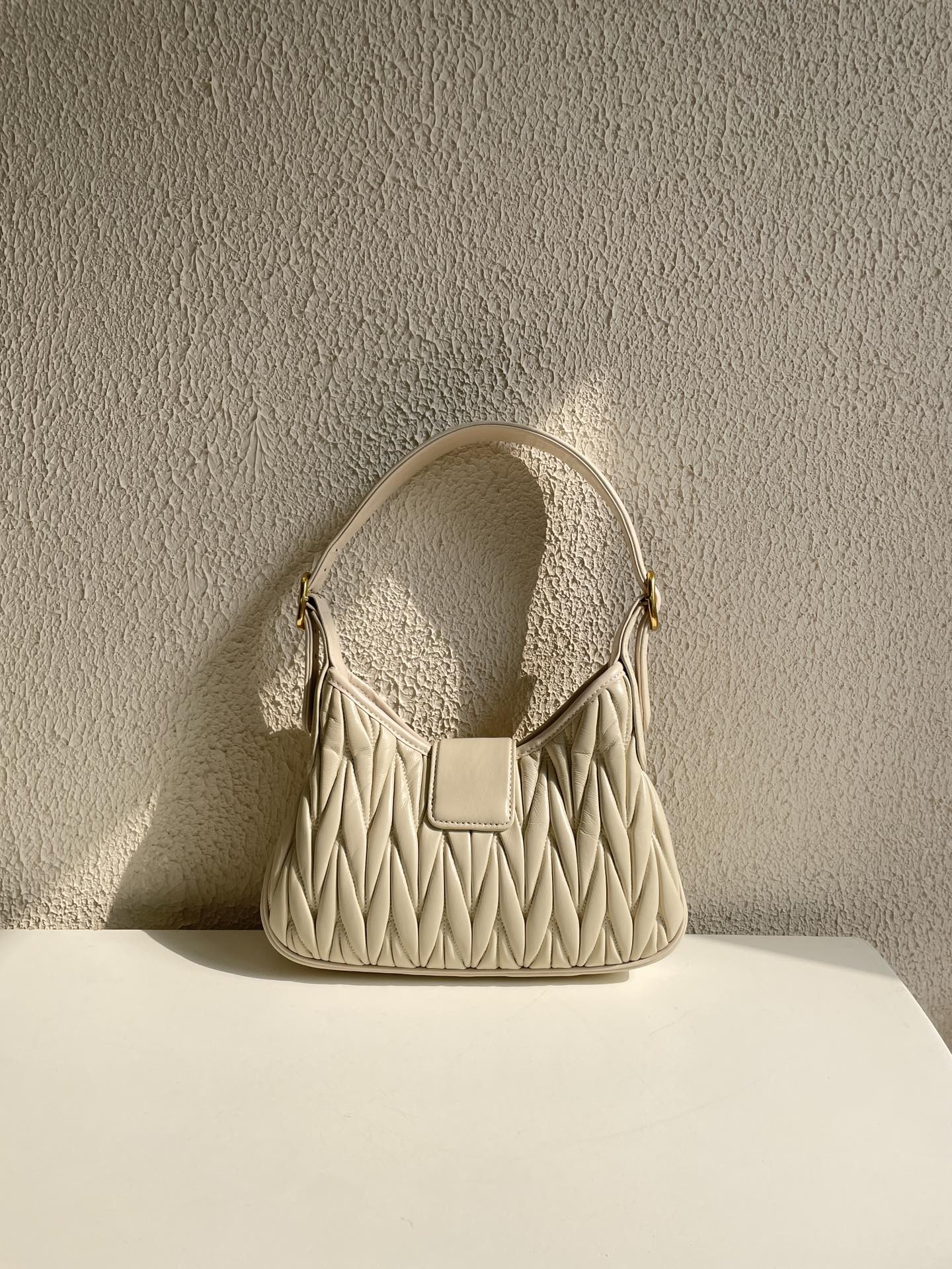 【MIUMIU】hobo 29×15×4cm