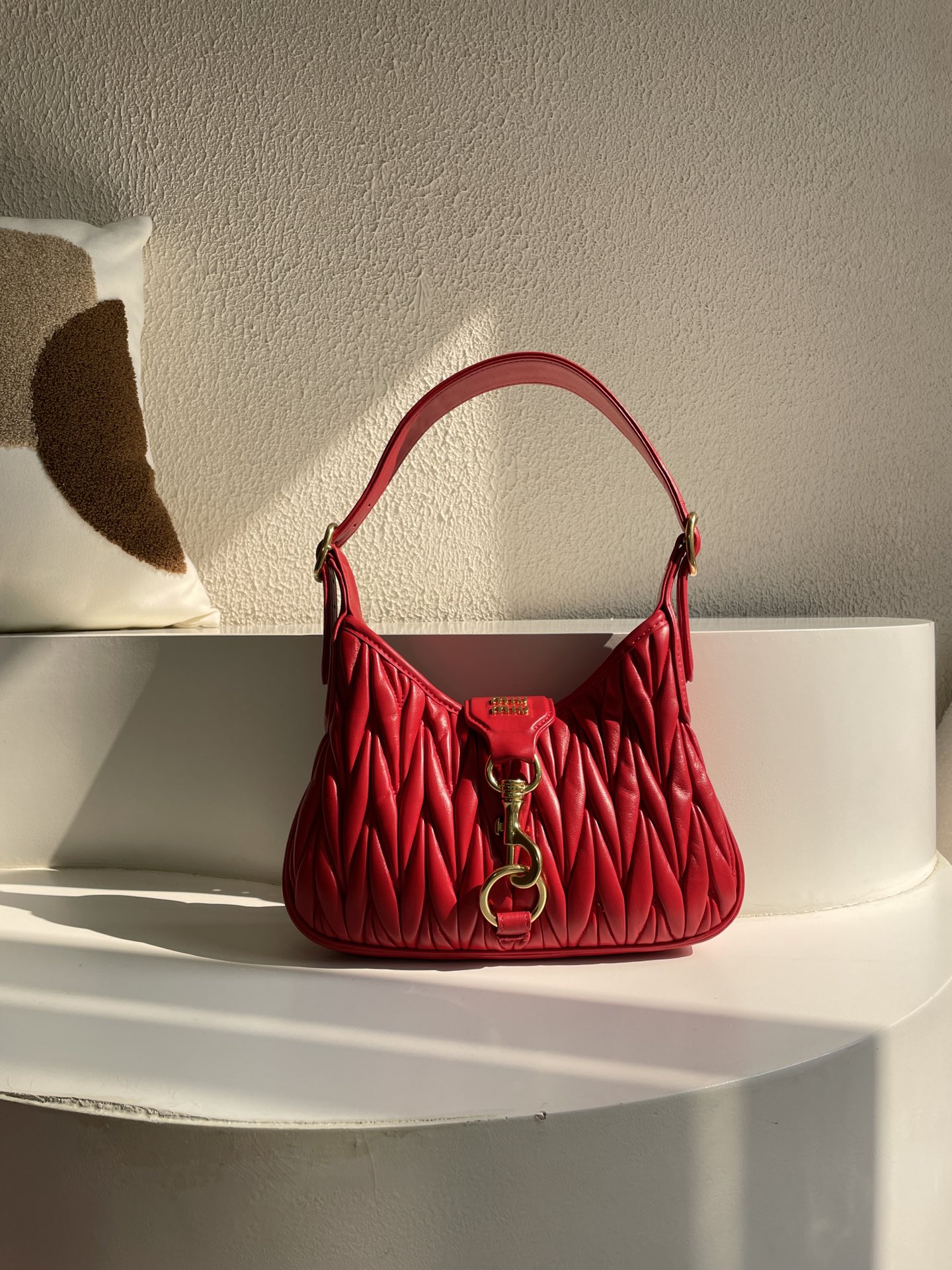 【MIUMIU】hobo 29×15×4cm