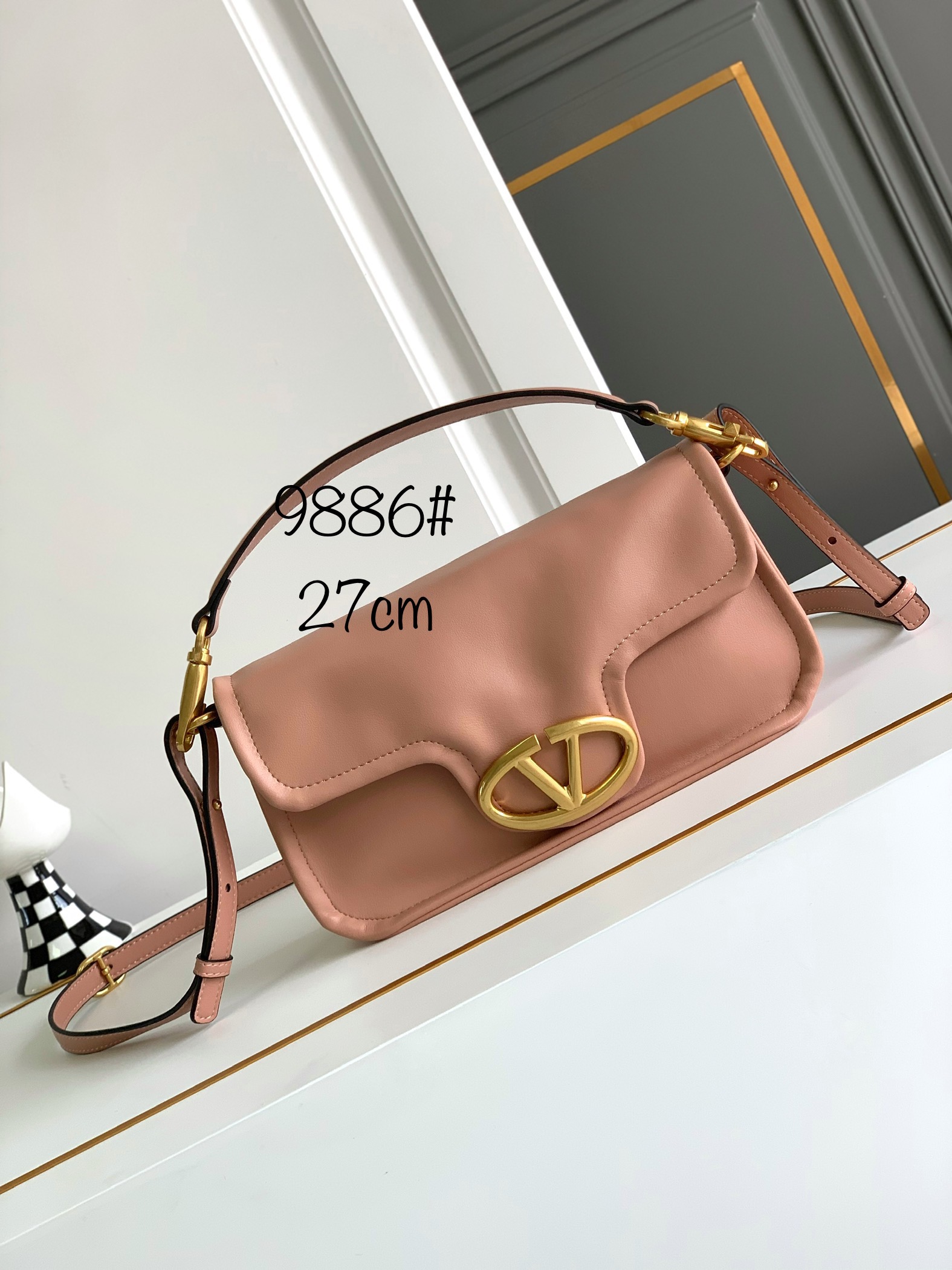 【Valentino】Garavani #Loco 27 x 13 x 8cm