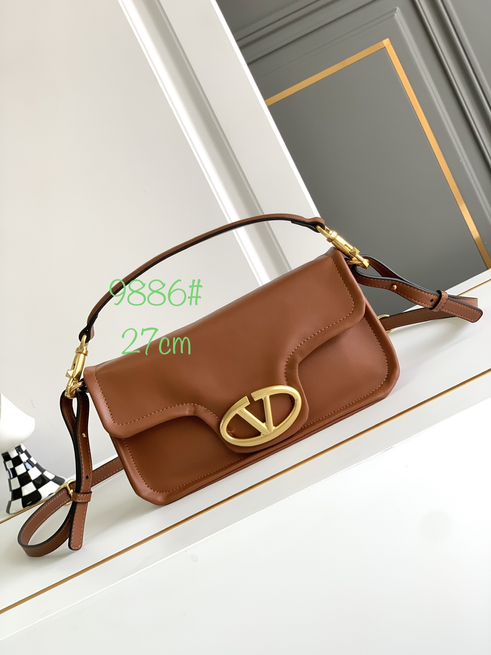 【Valentino】Garavani #Loco 27 x 13 x 8cm