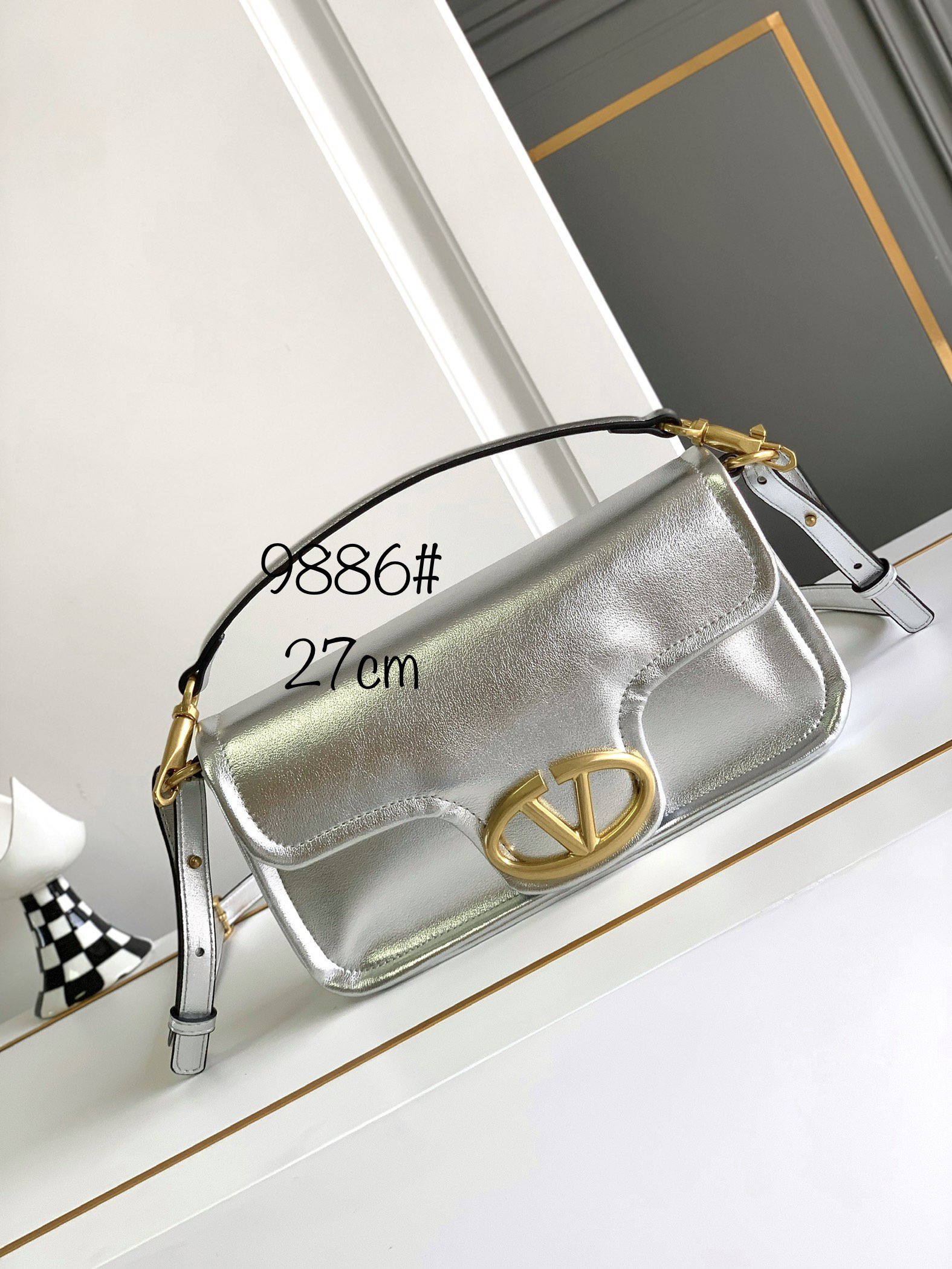 【Valentino】Garavani #Loco 27 x 13 x 8cm