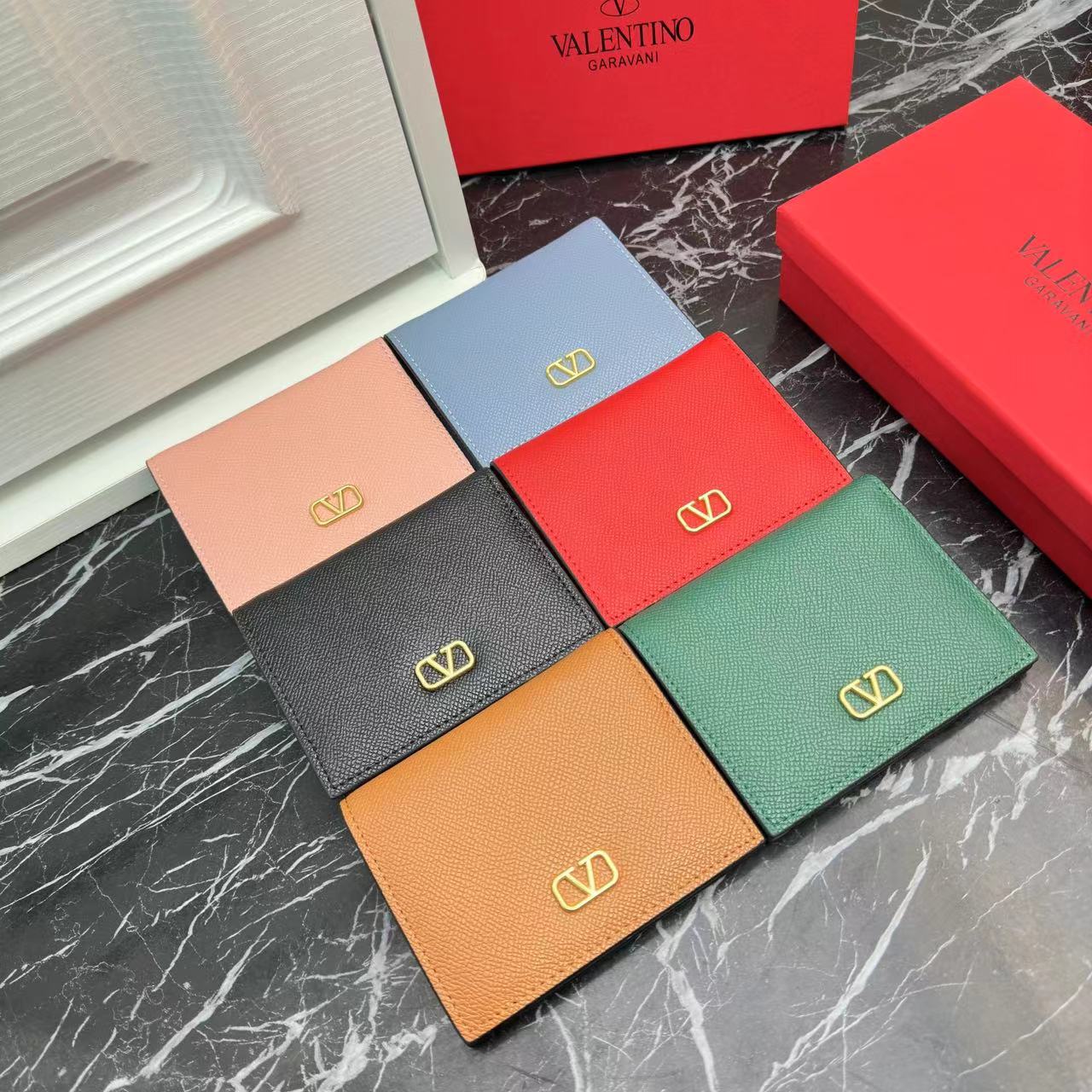 【Valentino】11*9*2CM