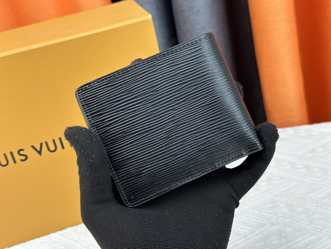 【LOUIS VUITTON】Brazza