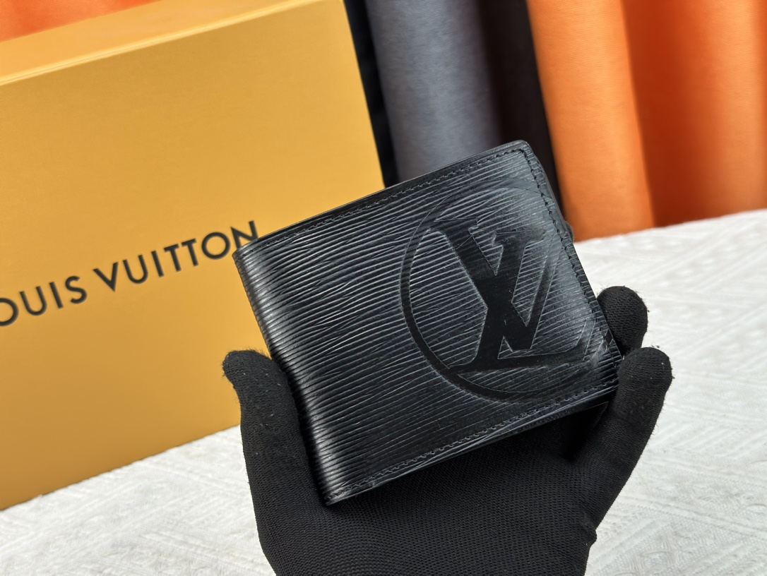 【LOUIS VUITTON】Brazza