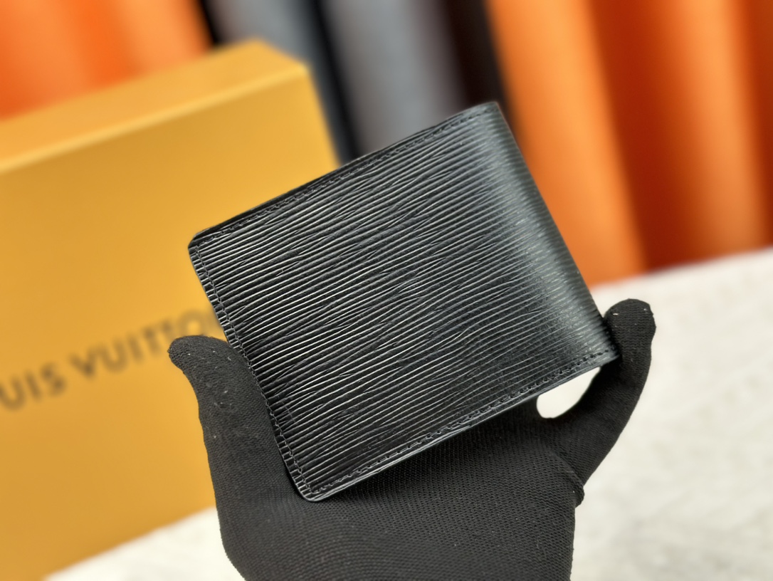 【LOUIS VUITTON】Brazza