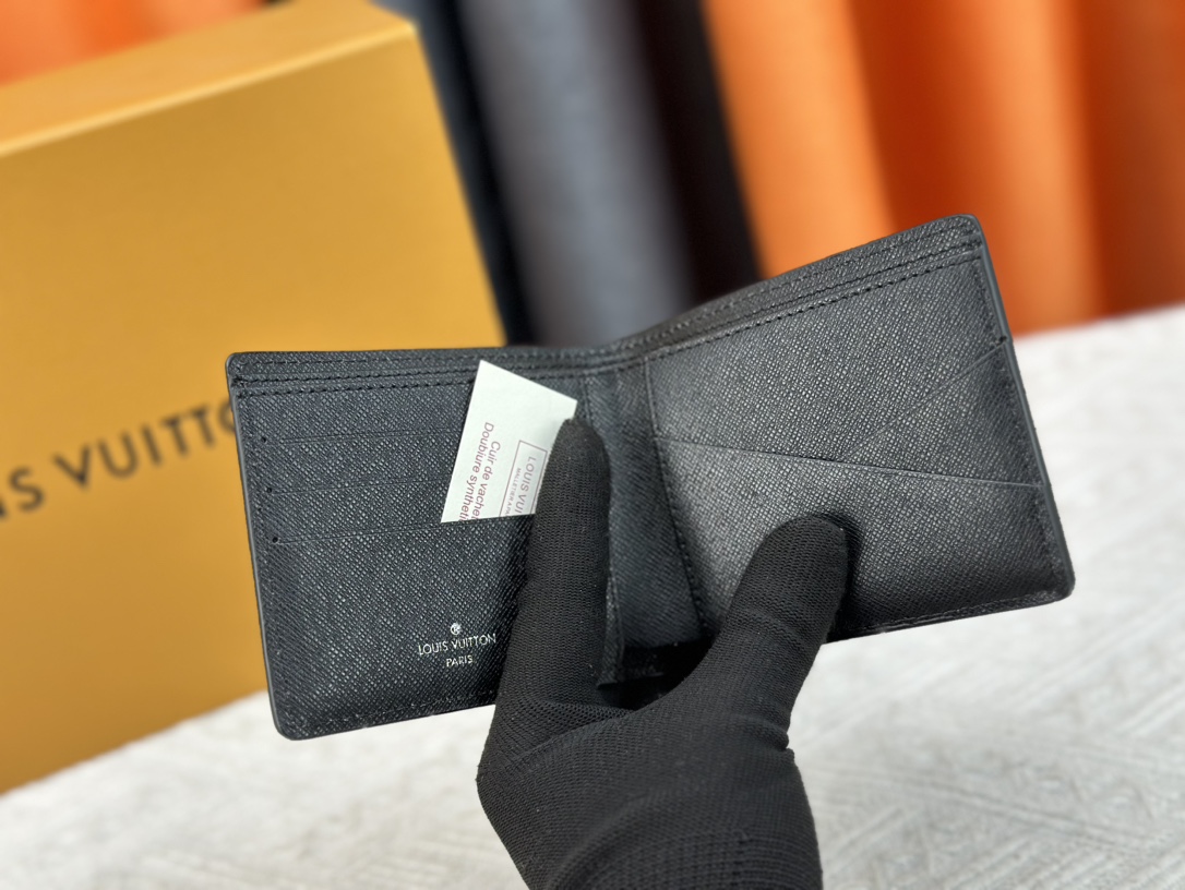 【LOUIS VUITTON】Brazza