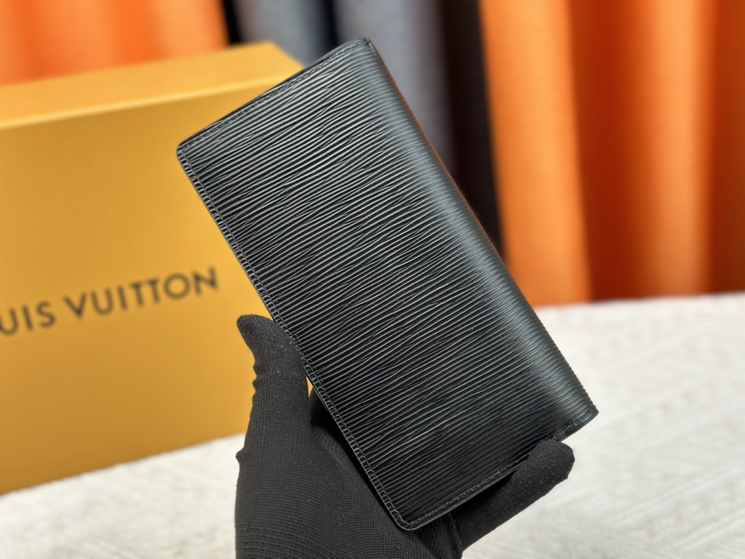 【LOUIS VUITTON】Brazza