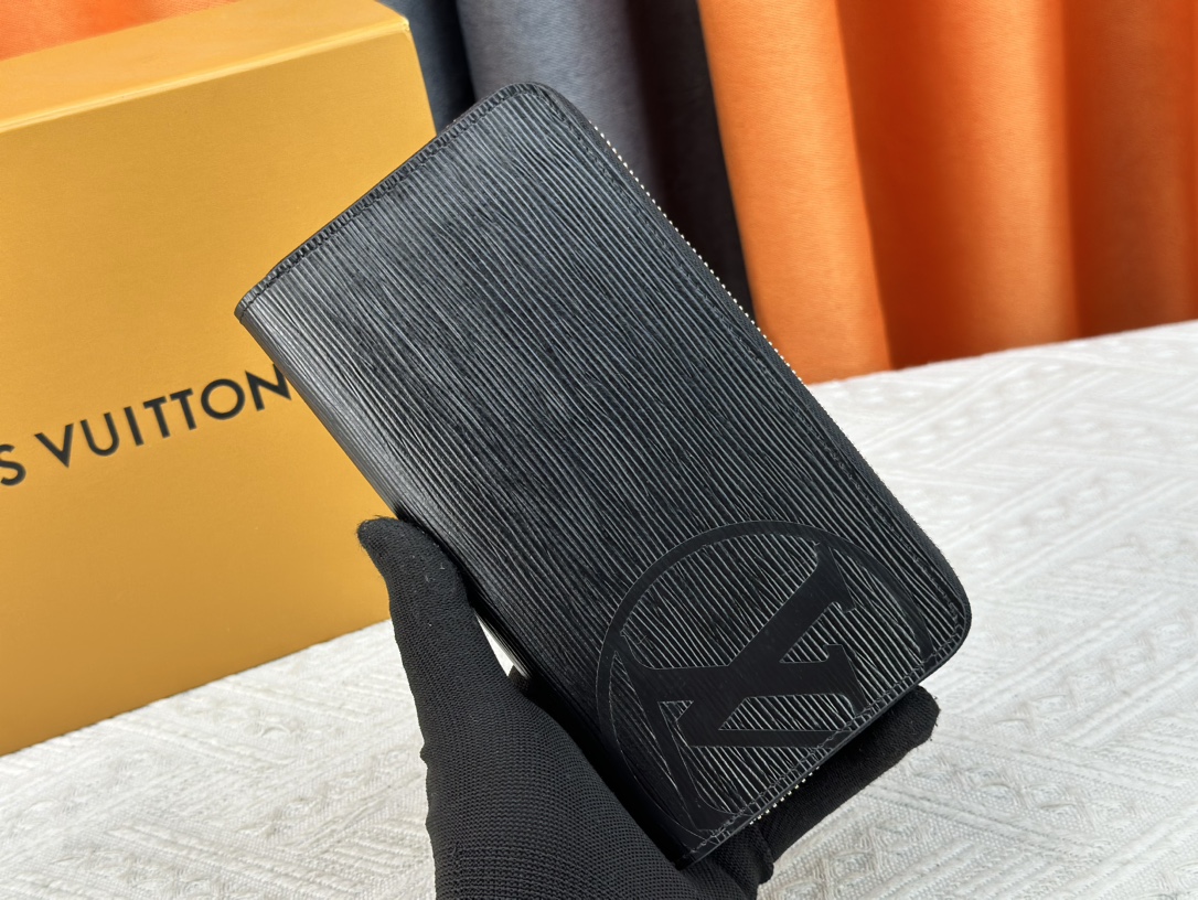 【LOUIS VUITTON】Brazza