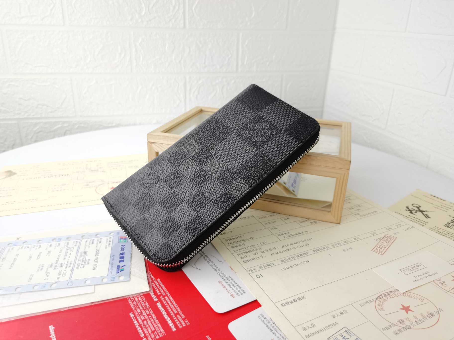 【LOUIS VUITTON】19*10CM