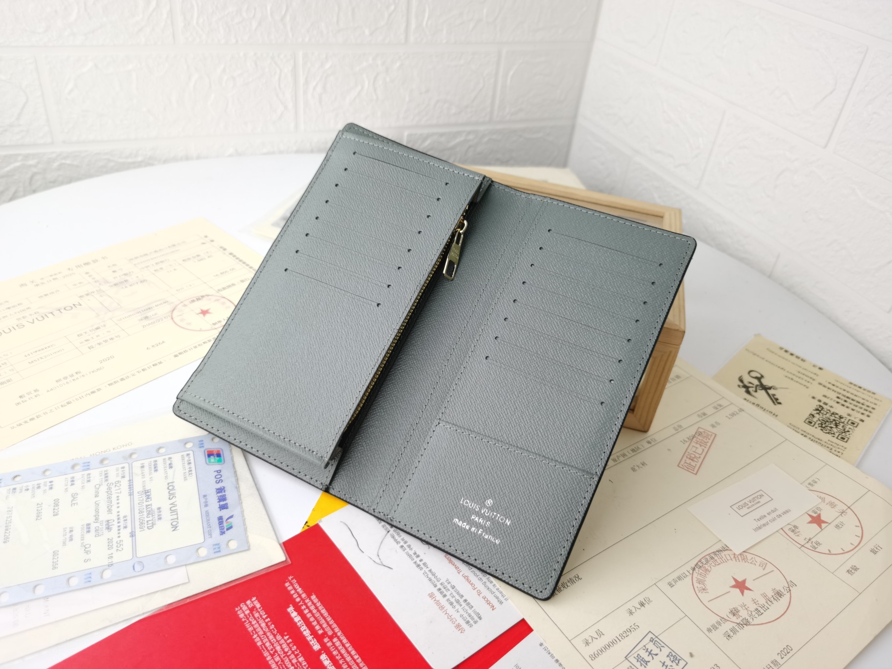 【LOUIS VUITTON】19*10CM