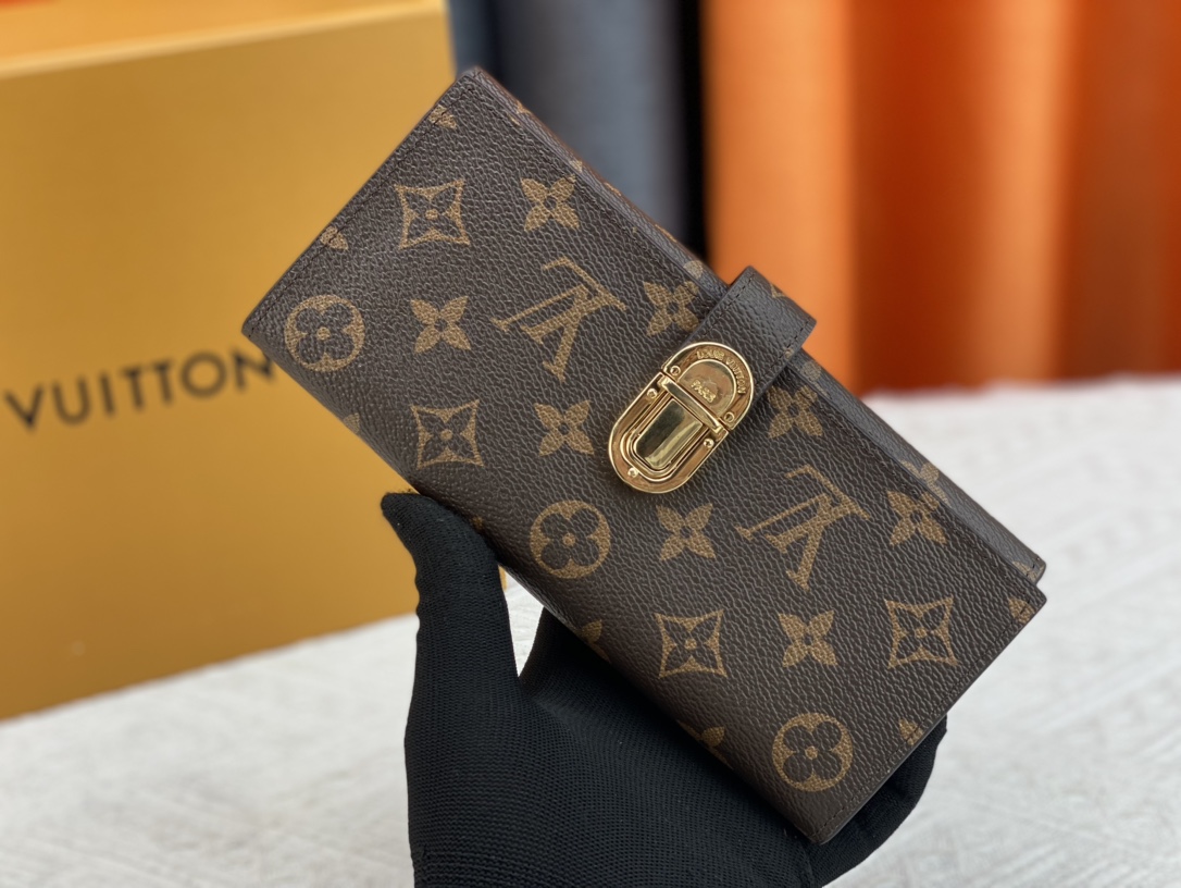 【LOUIS VUITTON】Curieuse 19*10cm