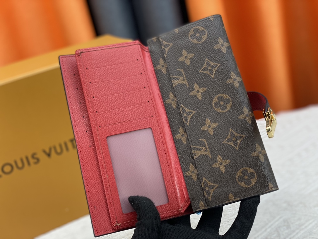 【LOUIS VUITTON】Curieuse 19*10cm