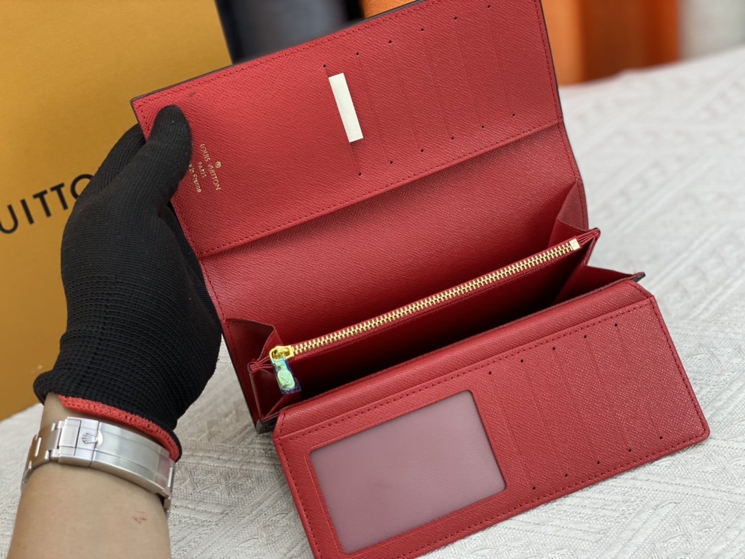 【LOUIS VUITTON】Curieuse 19*10cm