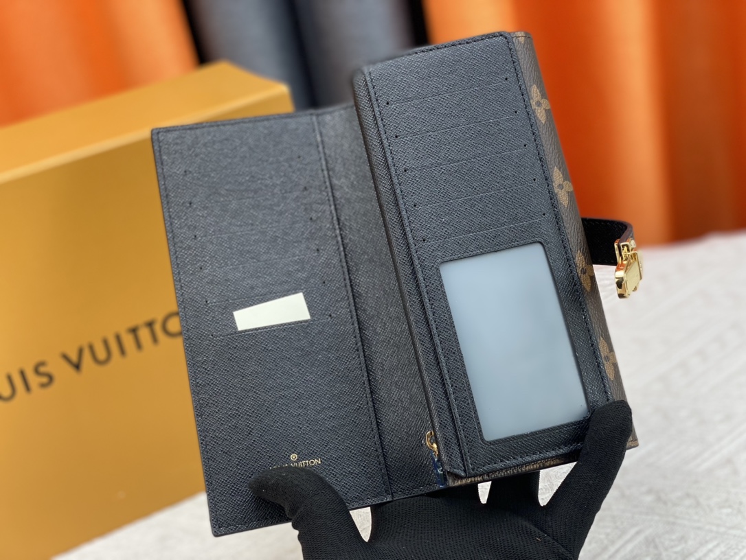 【LOUIS VUITTON】Curieuse 19*10cm