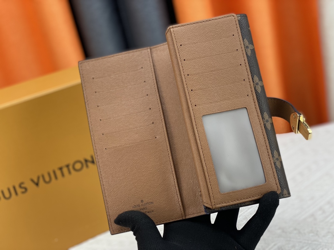 【LOUIS VUITTON】Curieuse 19*10cm