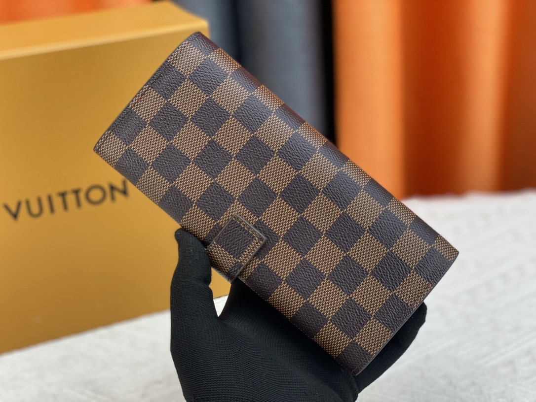 【LOUIS VUITTON】Curieuse 19*10cm