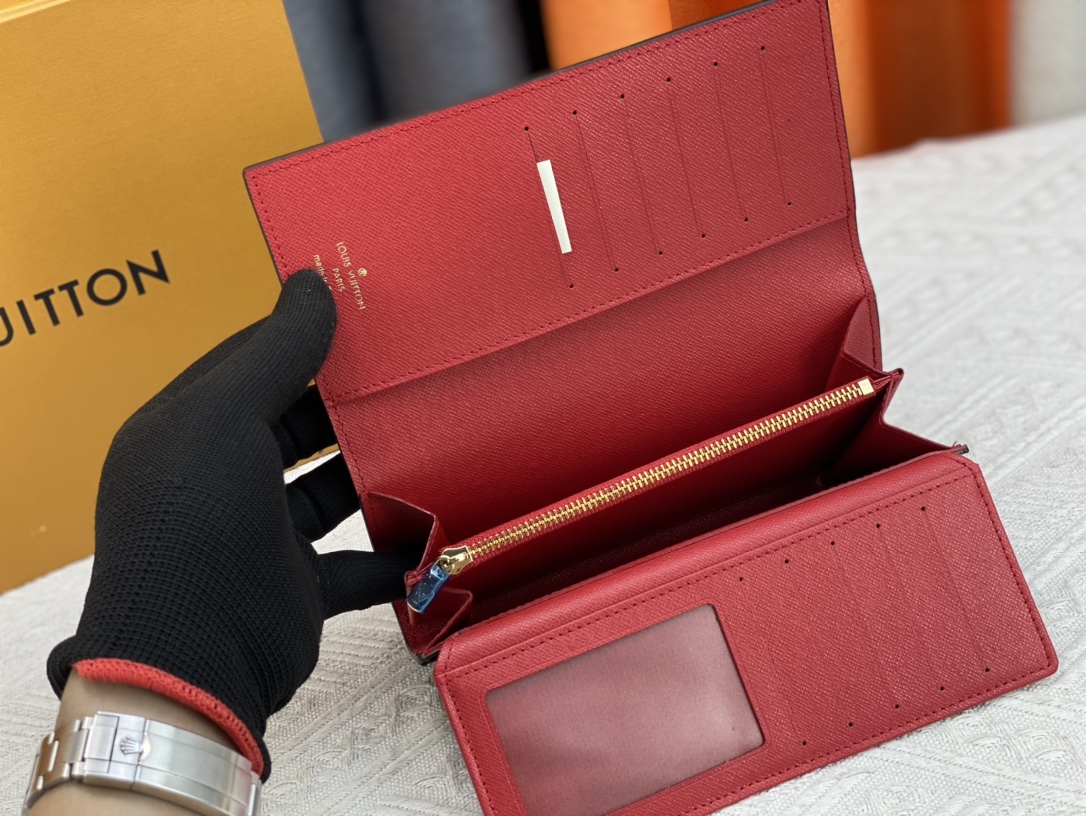 【LOUIS VUITTON】Curieuse 19*10cm