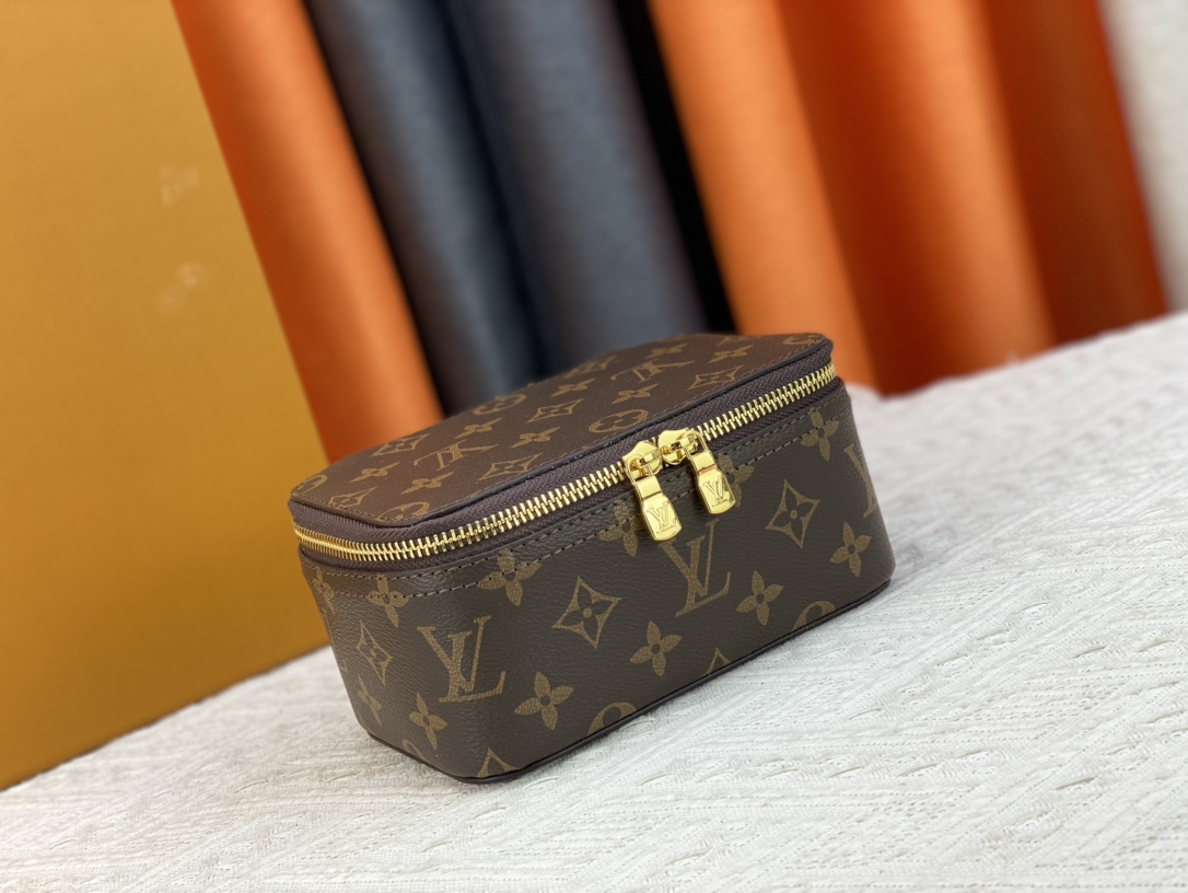 【LOUIS VUITTON】収納ケース