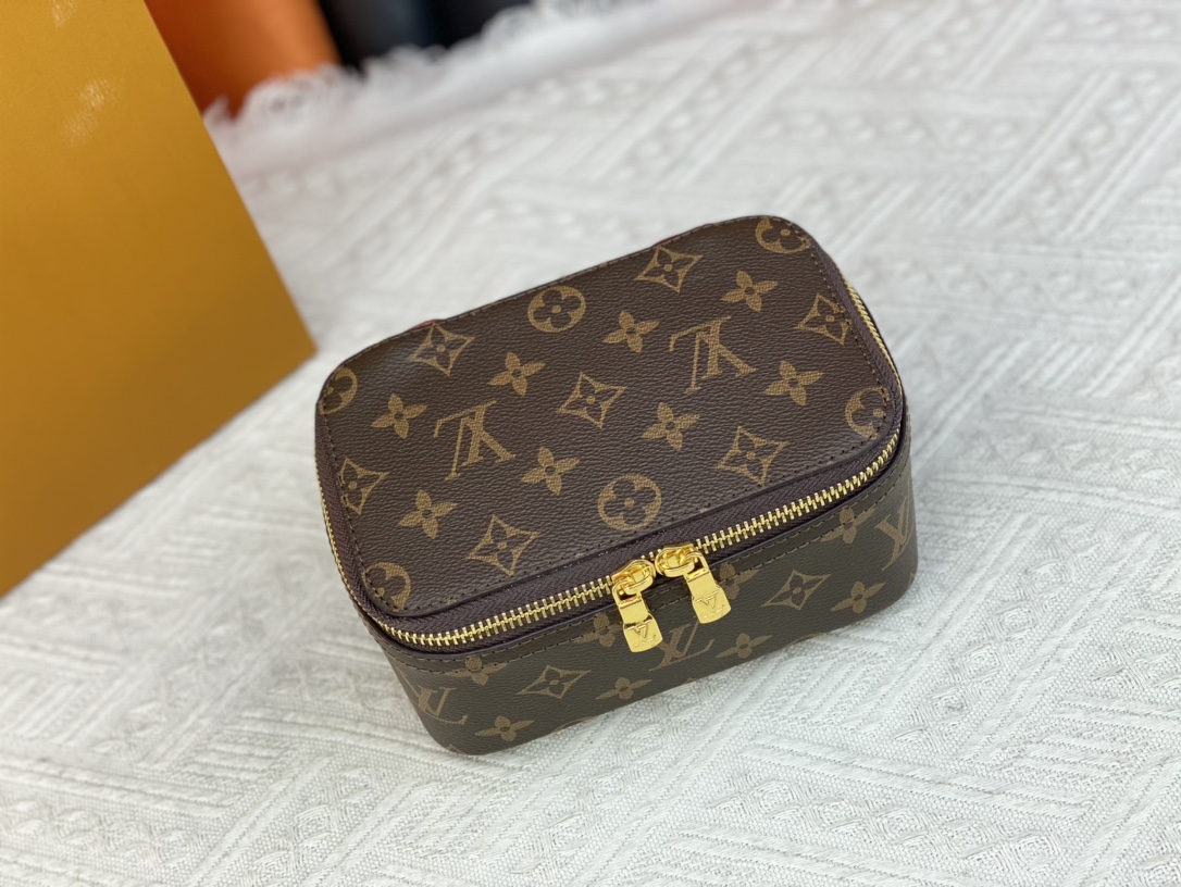【LOUIS VUITTON】収納ケース