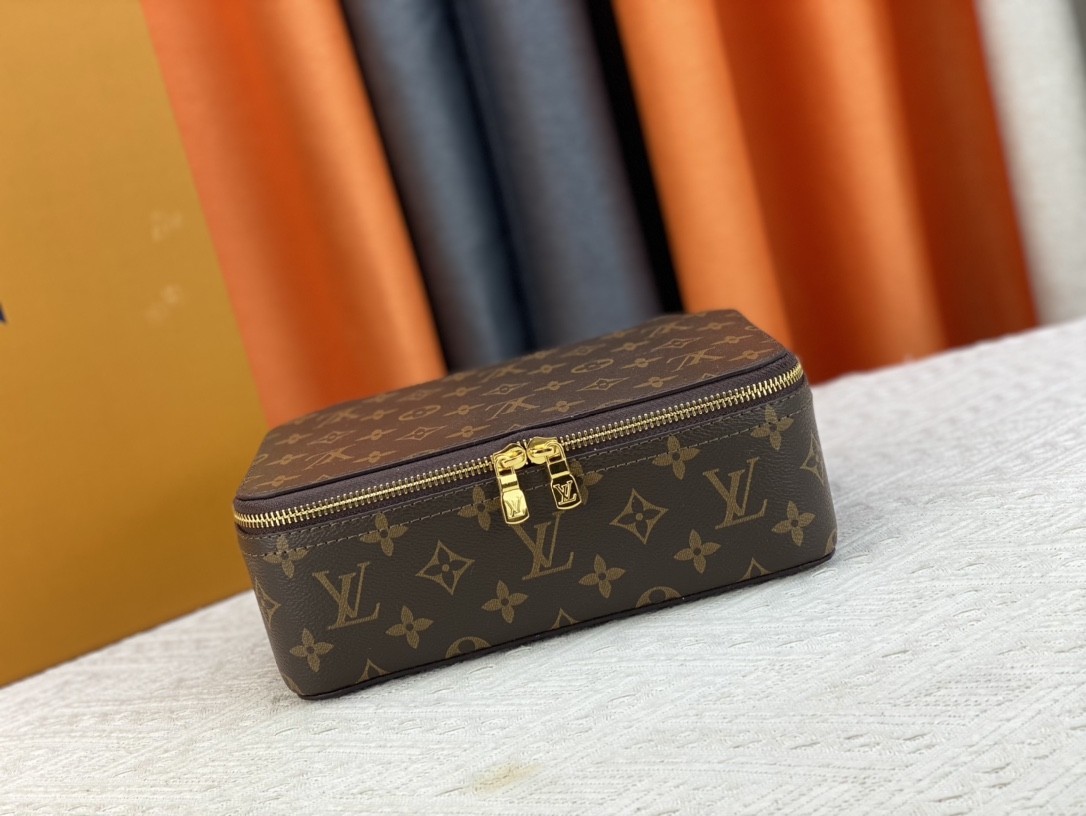 【LOUIS VUITTON】収納ケース