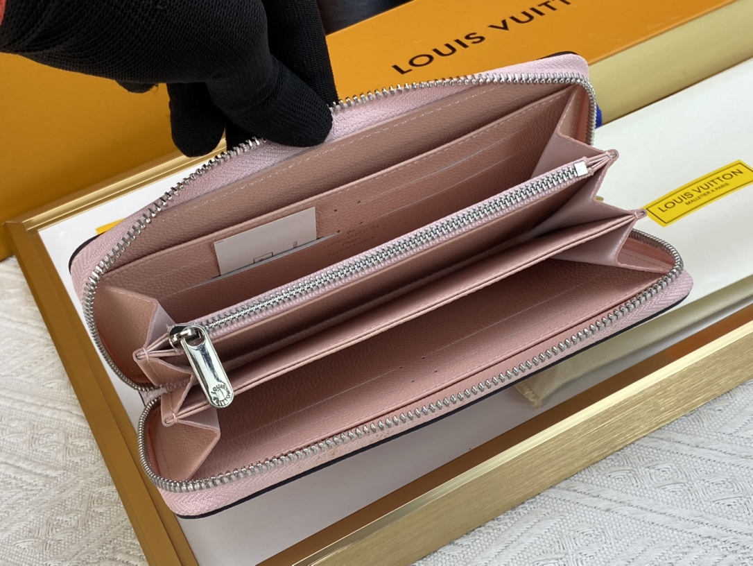 【LOUIS VUITTON】19 x 10cm
