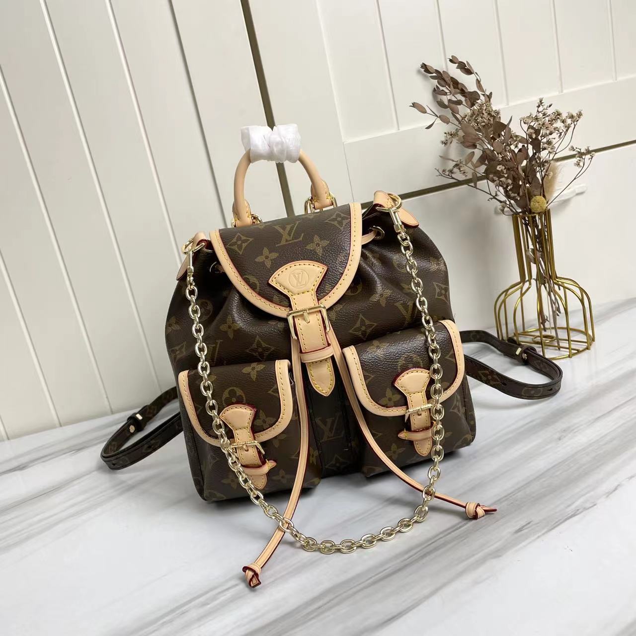 【LOUIS VUITTON】Excursion  21 x 23 x 10CM