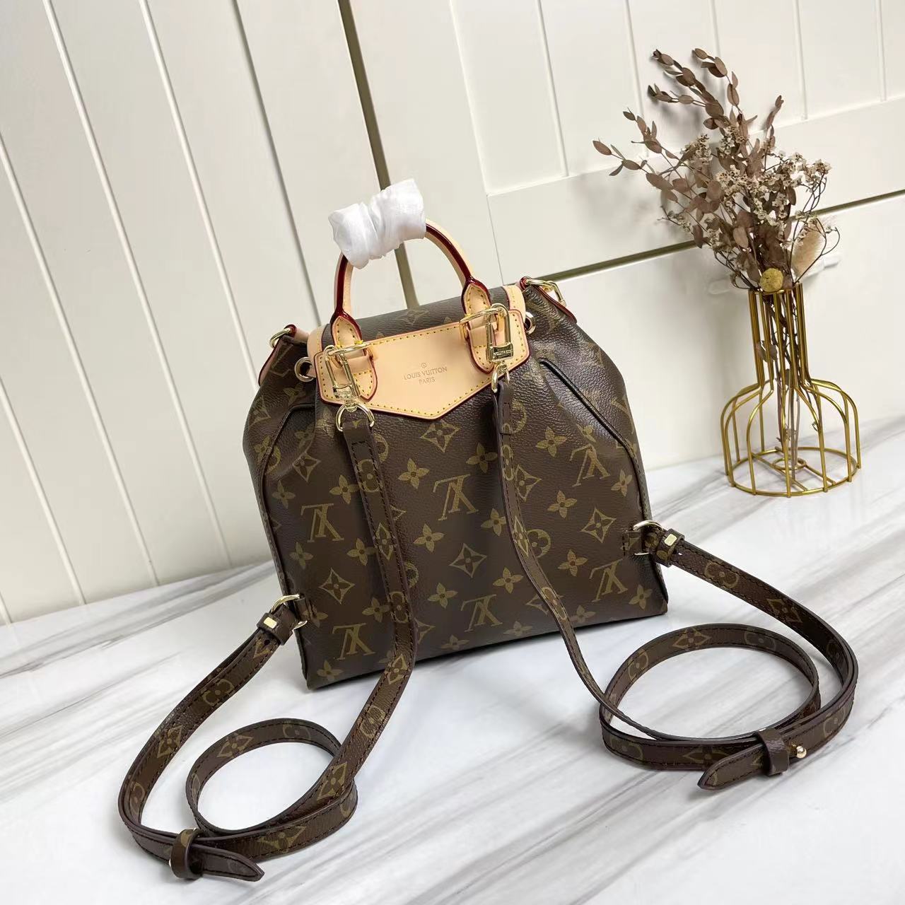 【LOUIS VUITTON】Excursion  21 x 23 x 10CM