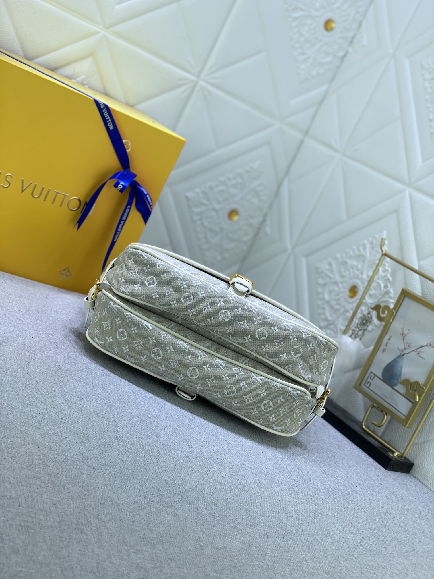【LOUIS VUITTON】SAUMUR 28x11x20cm