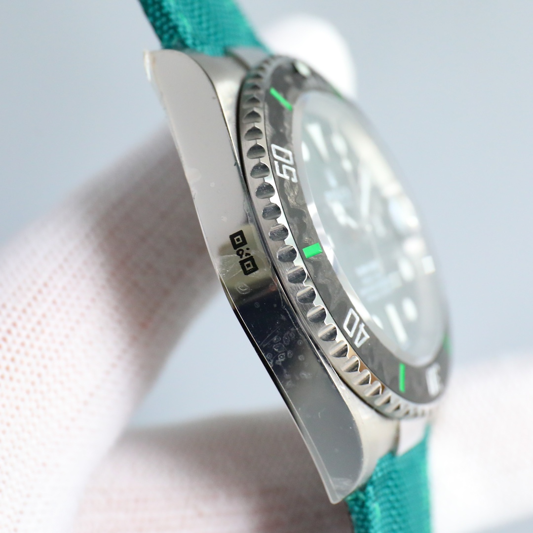 【18-22日にお届け】Rolex メンズ 腕時計 サブマリーナー  41MM 