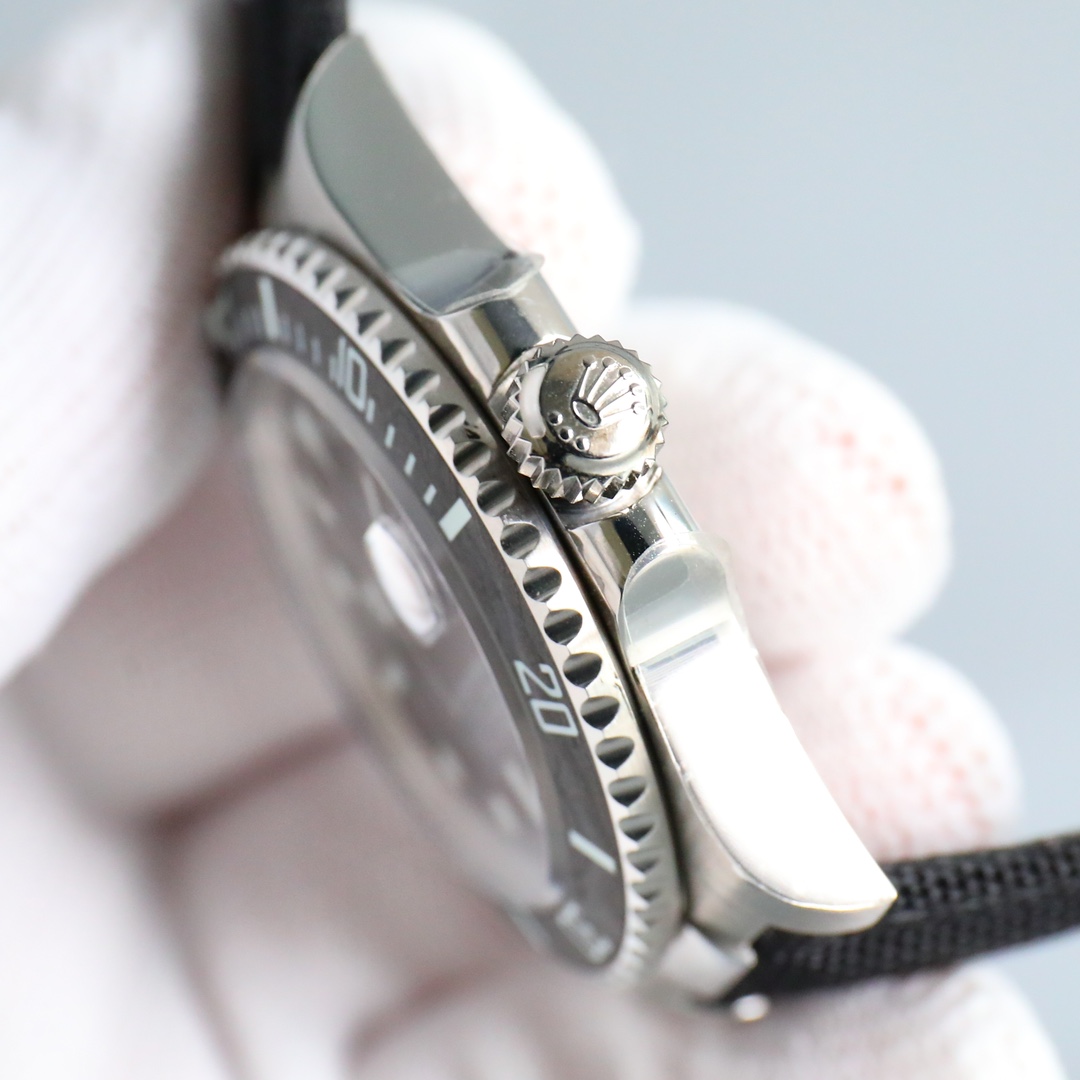 【18-22日にお届け】Rolex メンズ 腕時計 サブマリーナー  41MM 