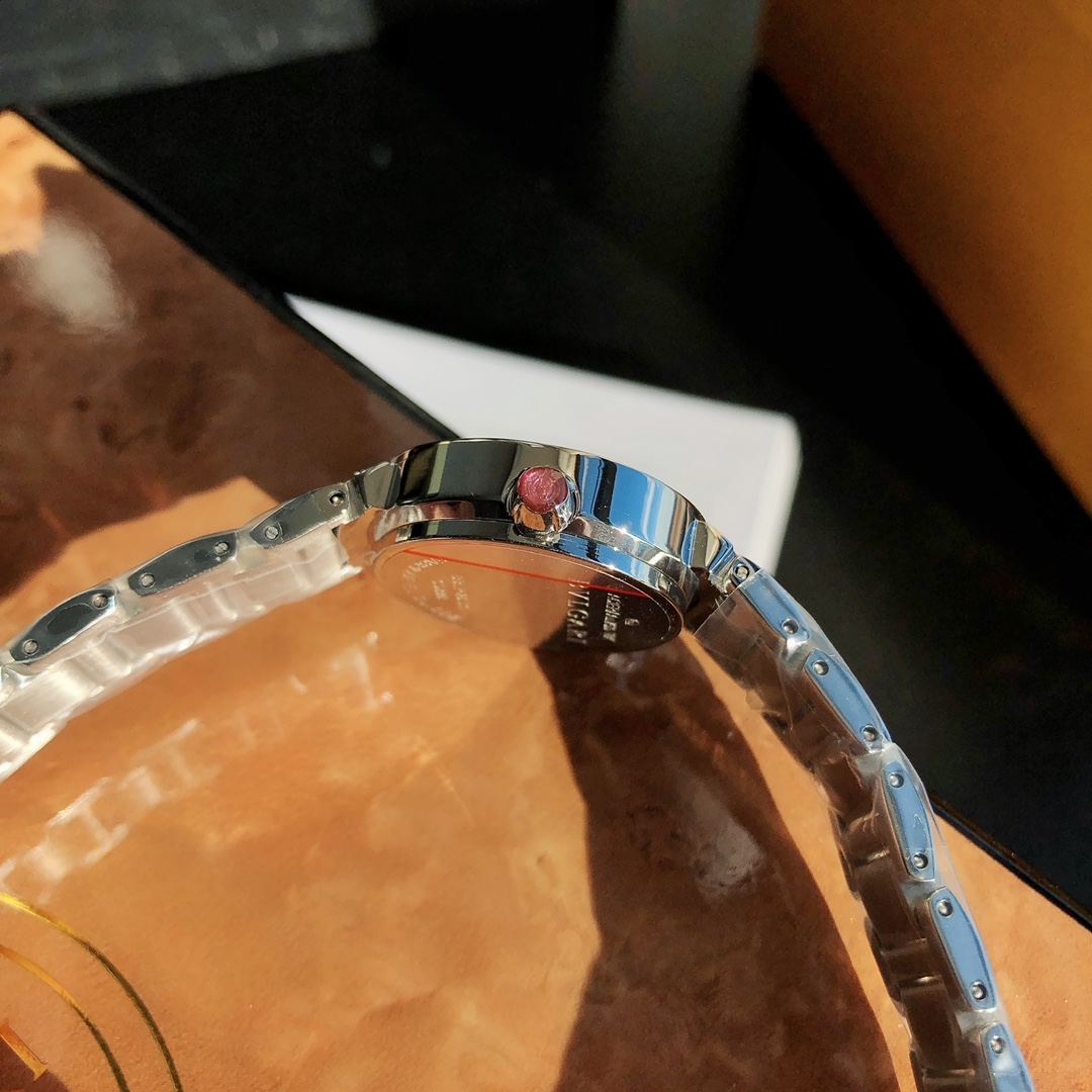 【18-22日にお届け】BVLGARI レディース  腕時計  26MM 