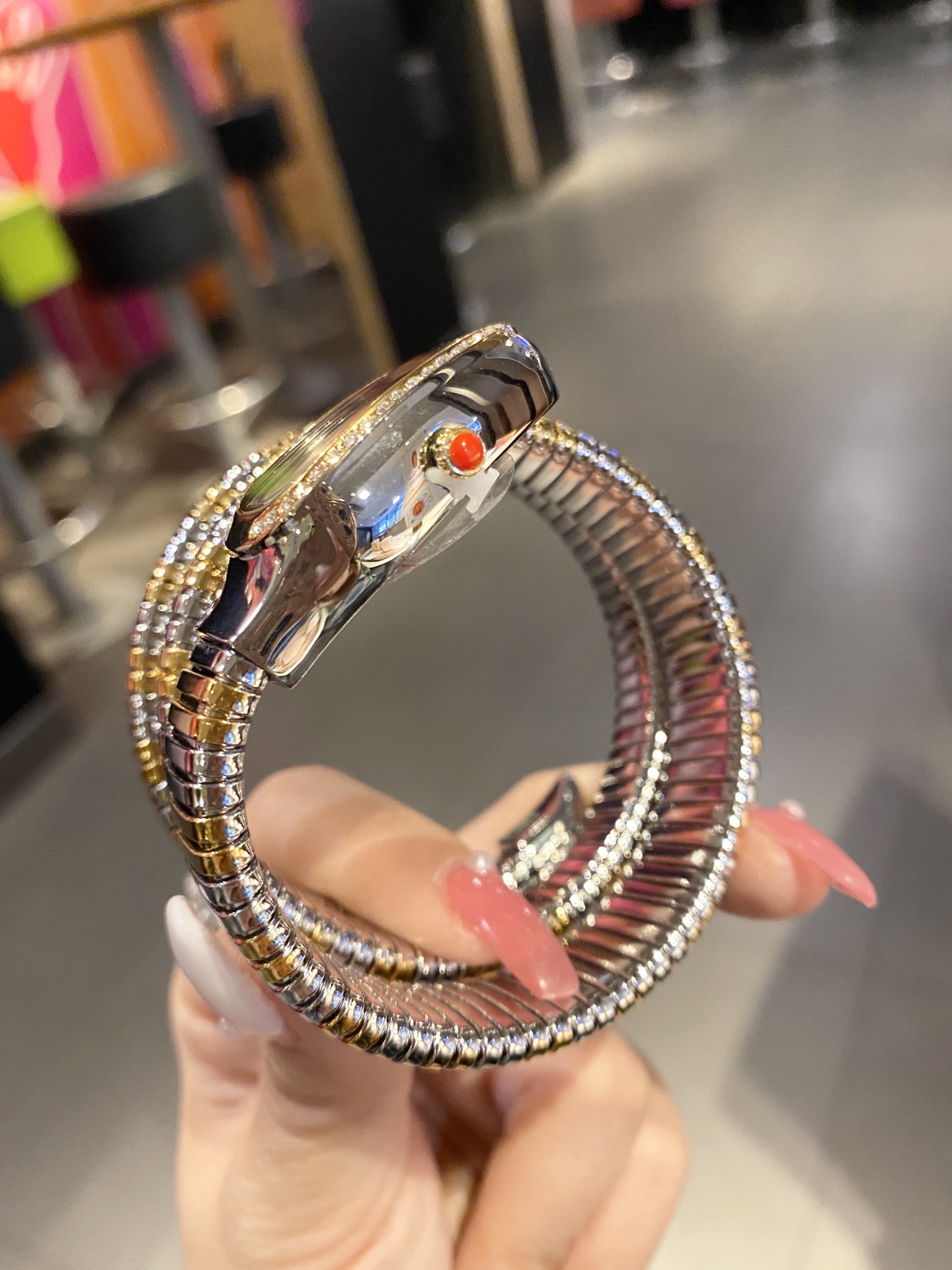 【18-22日にお届け】BVLGARI レディース  腕時計  