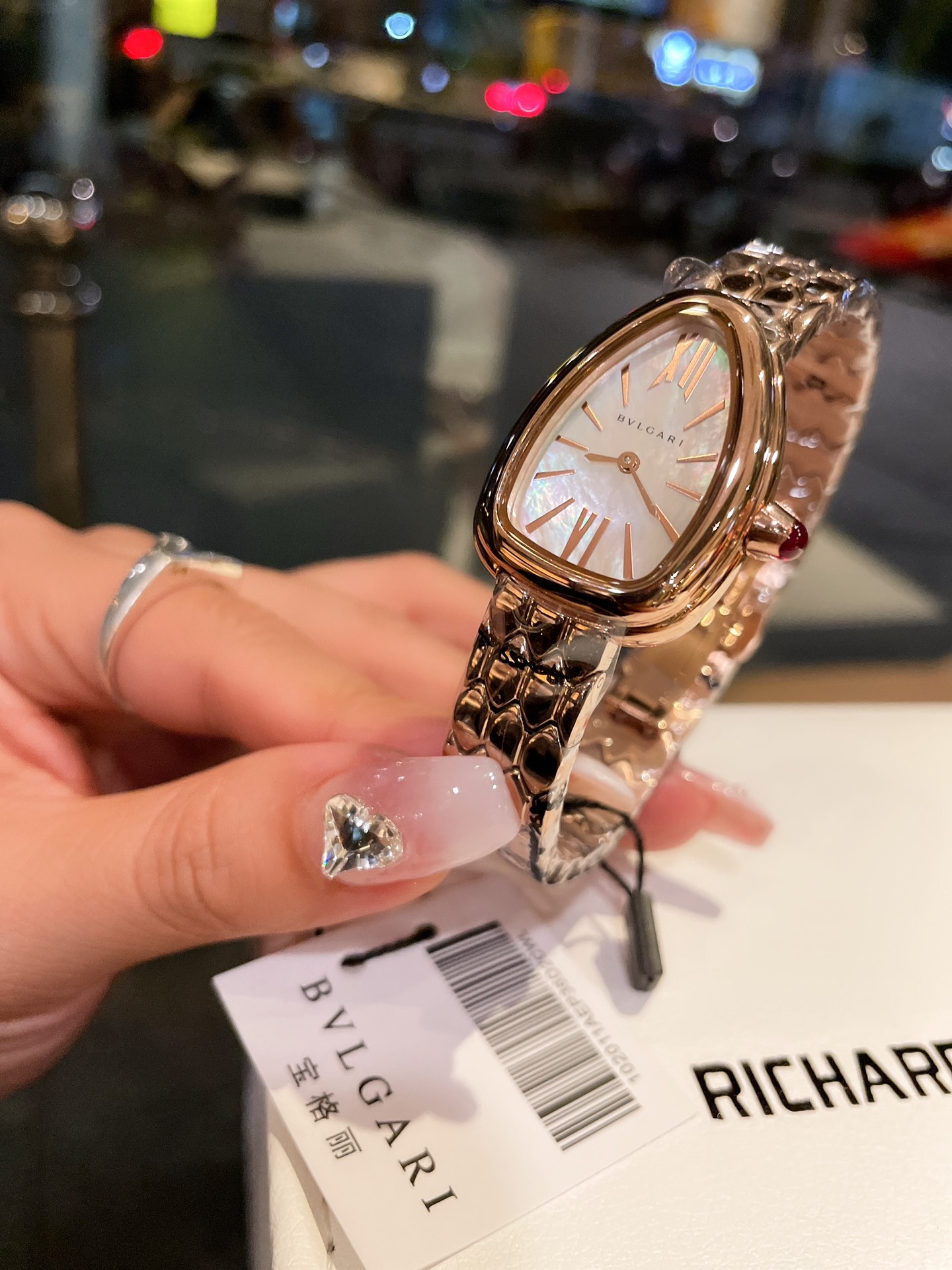 【18-22日にお届け】BVLGARI レディース 腕時計  