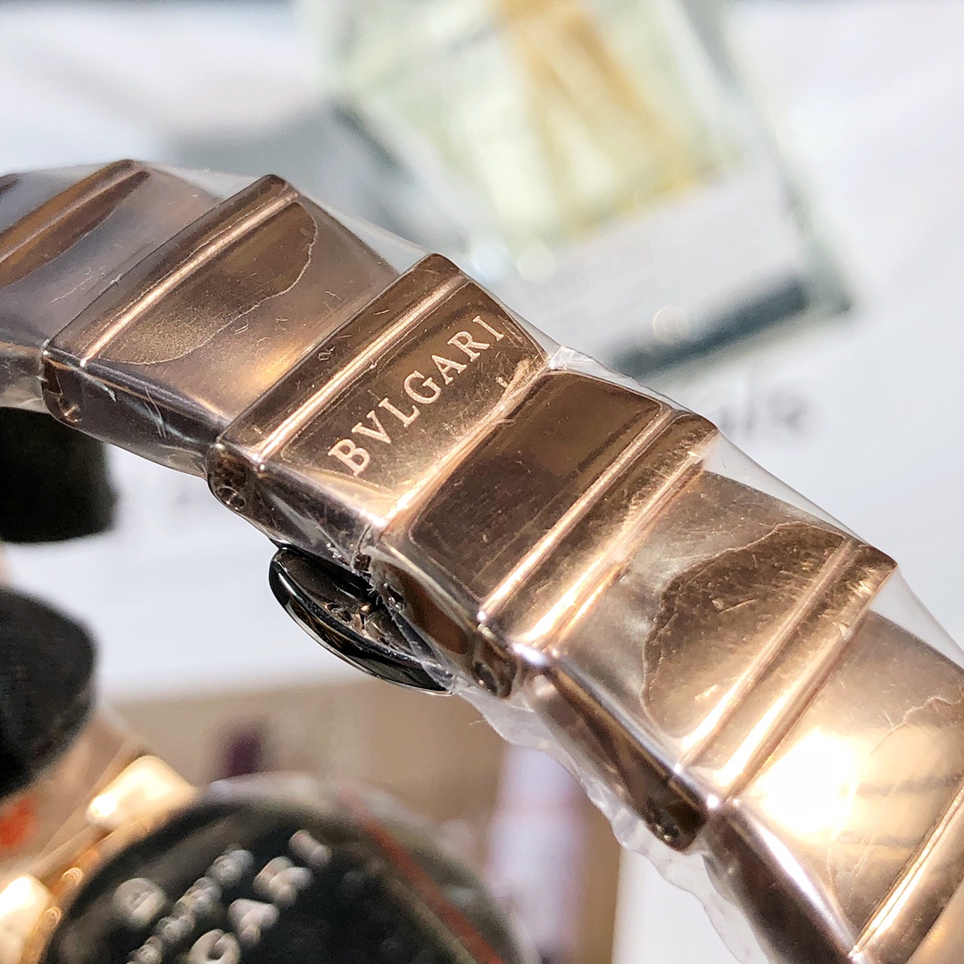 【18-22日にお届け】BVLGARI レディース 腕時計   33MM