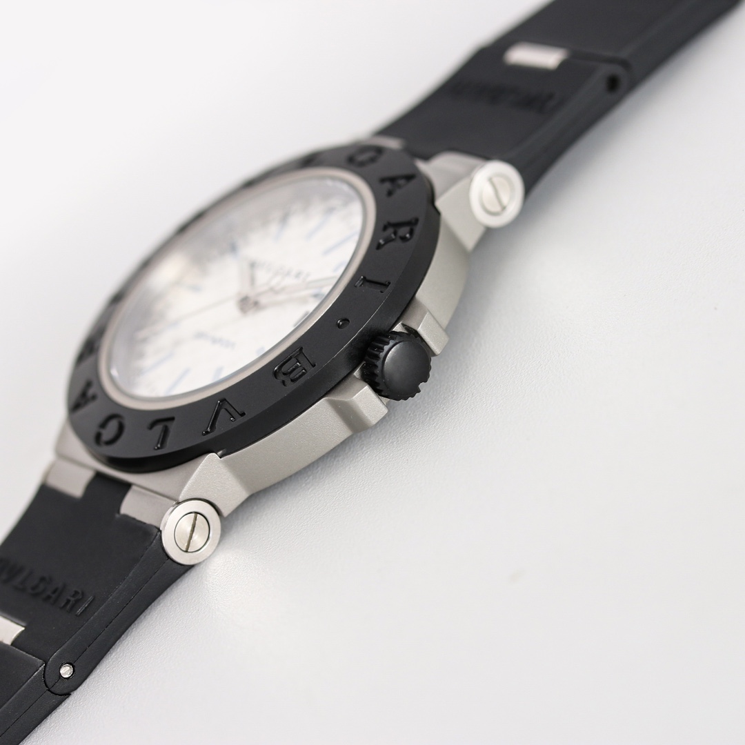 【18-22日にお届け】BVLGARI メンズ 腕時計  40MM 