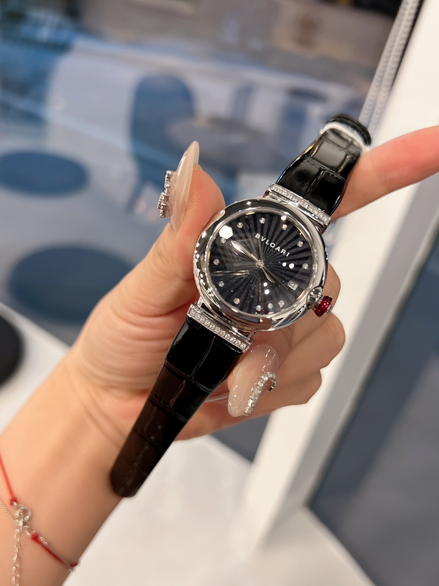 【18-22日にお届け】BVLGARI レディース 腕時計   33MM