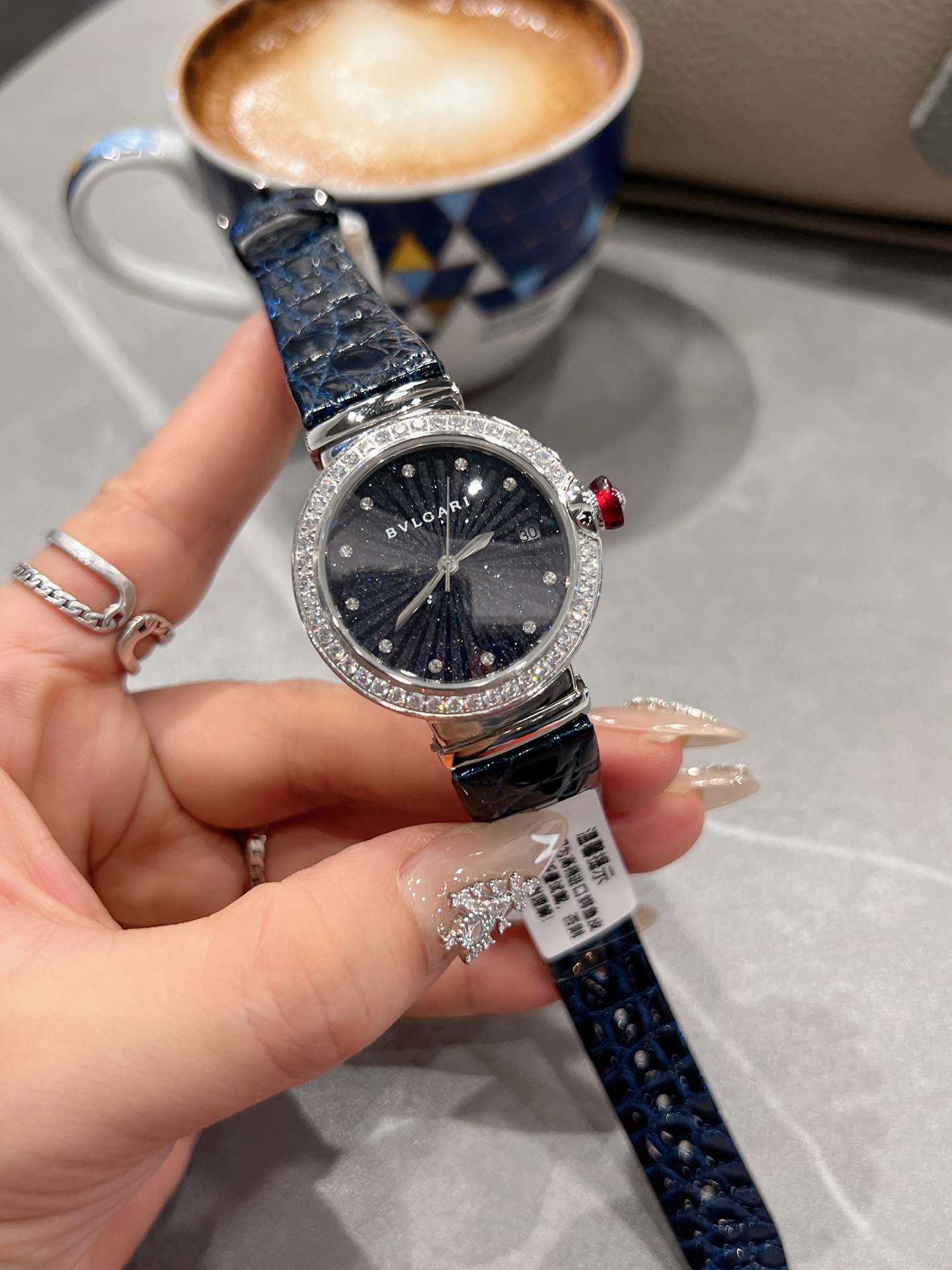 【18-22日にお届け】BVLGARI レディース 腕時計   33MM