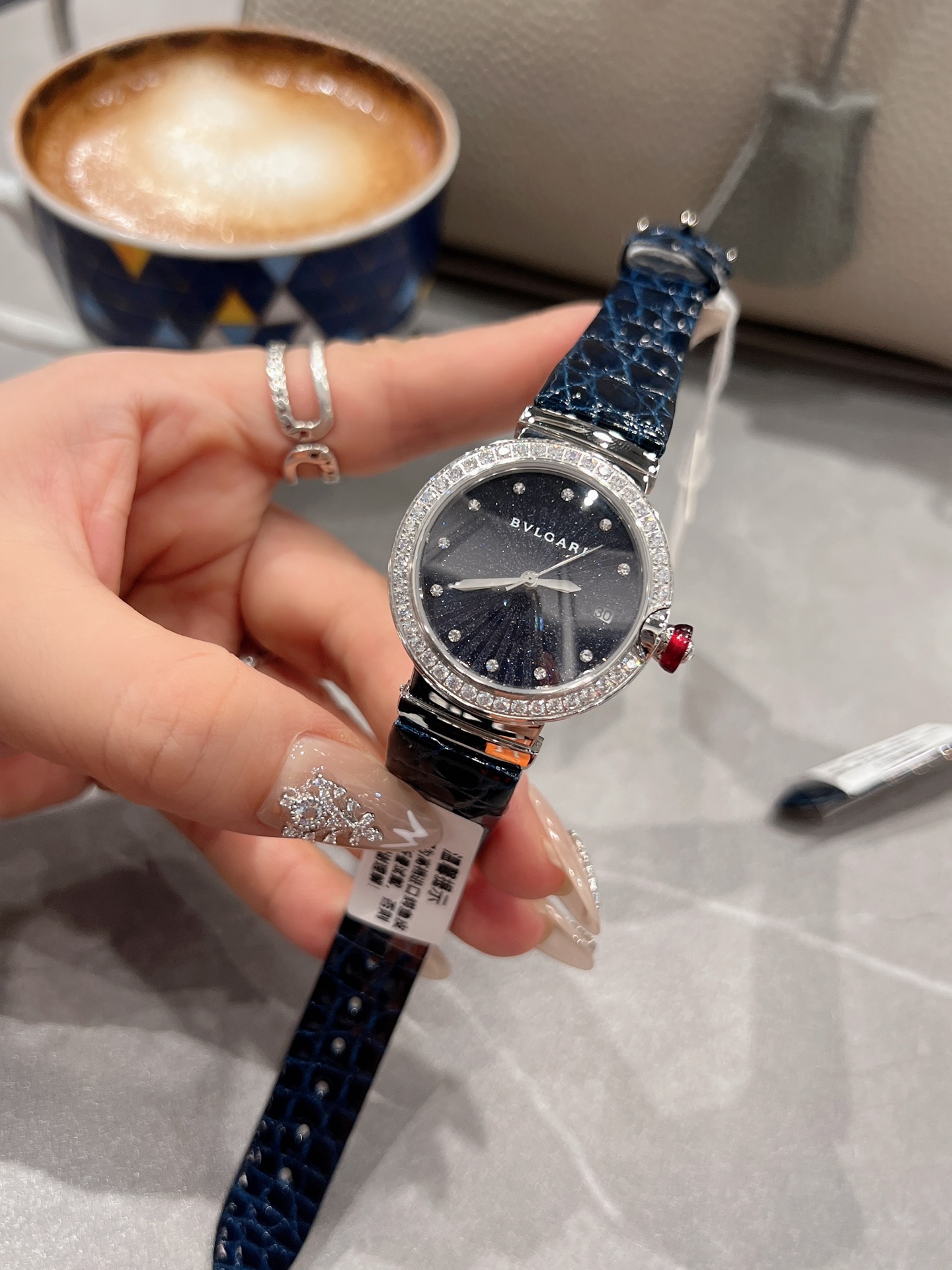 【18-22日にお届け】BVLGARI レディース 腕時計   33MM